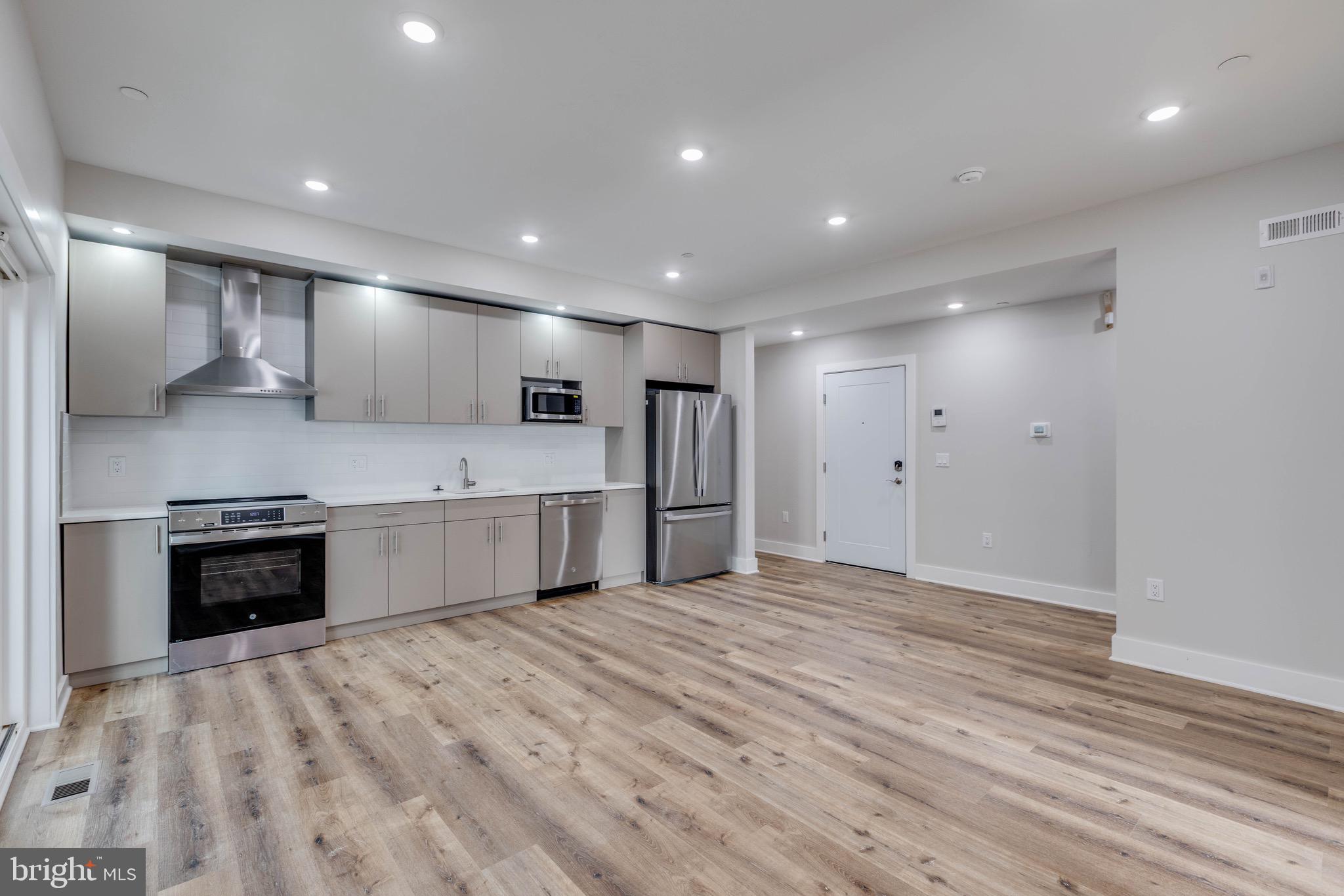 FRANCISVILLE - Residential Lease