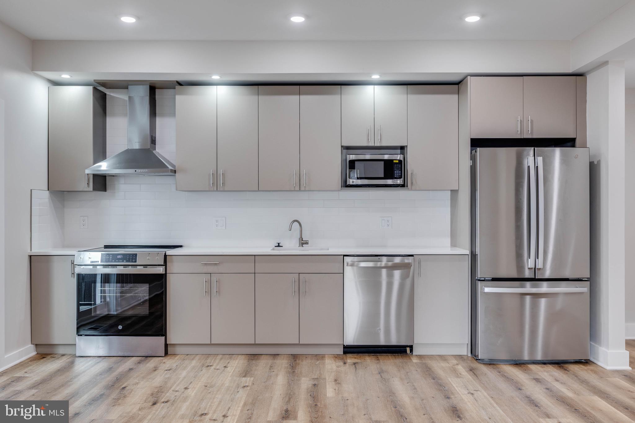 FRANCISVILLE - Residential Lease