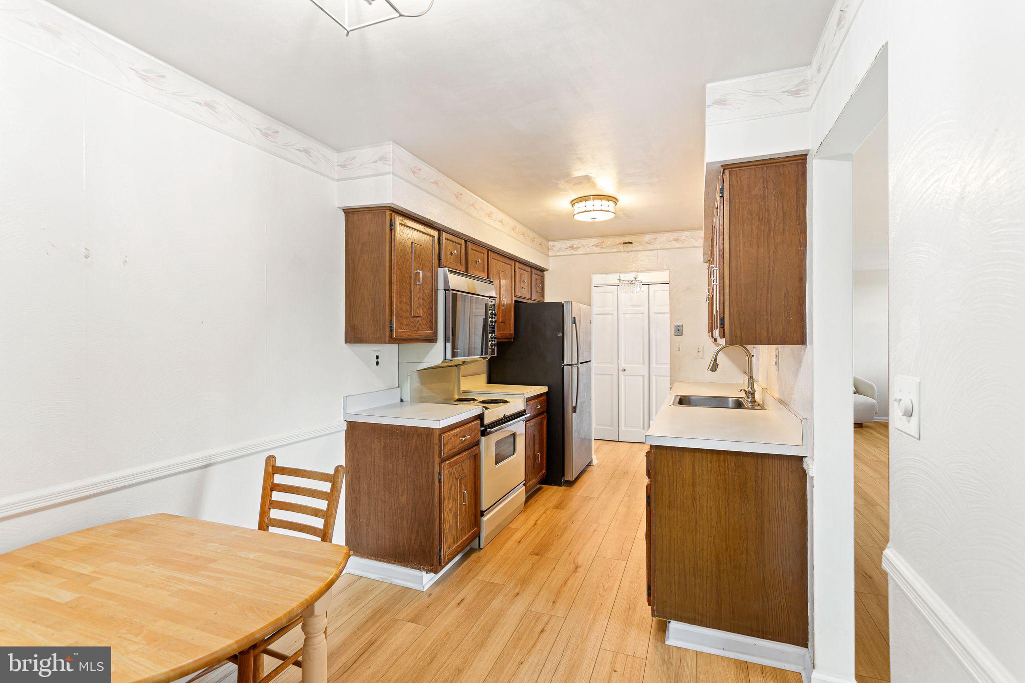 611 HADDONFIELD CMNS COMMONS 611