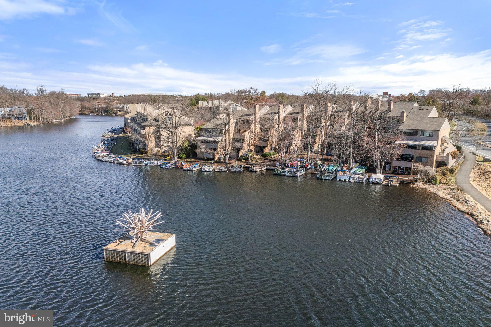 HARBOR POINT - Residential