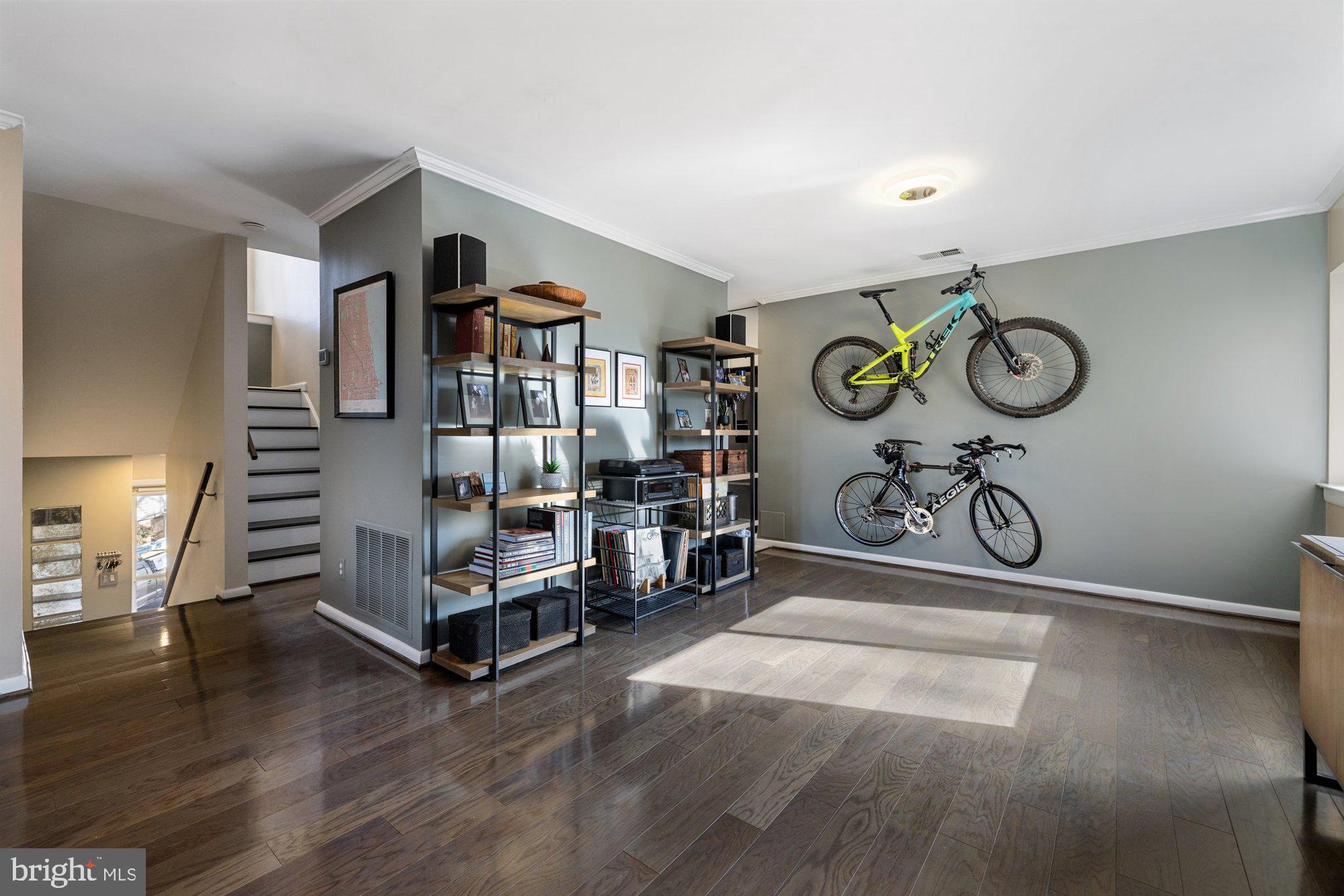 HARBOR POINT - Residential