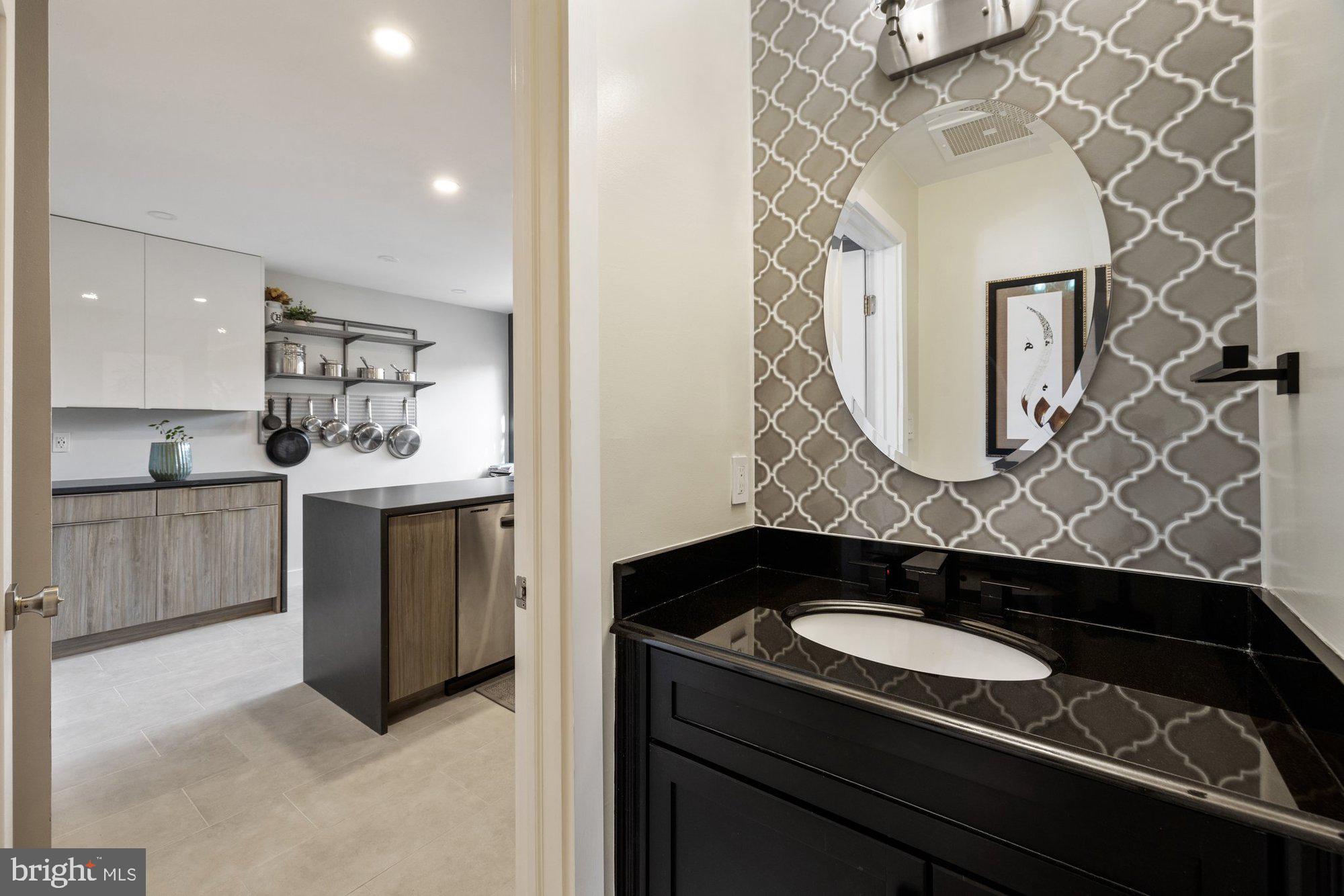 HARBOR POINT - Residential