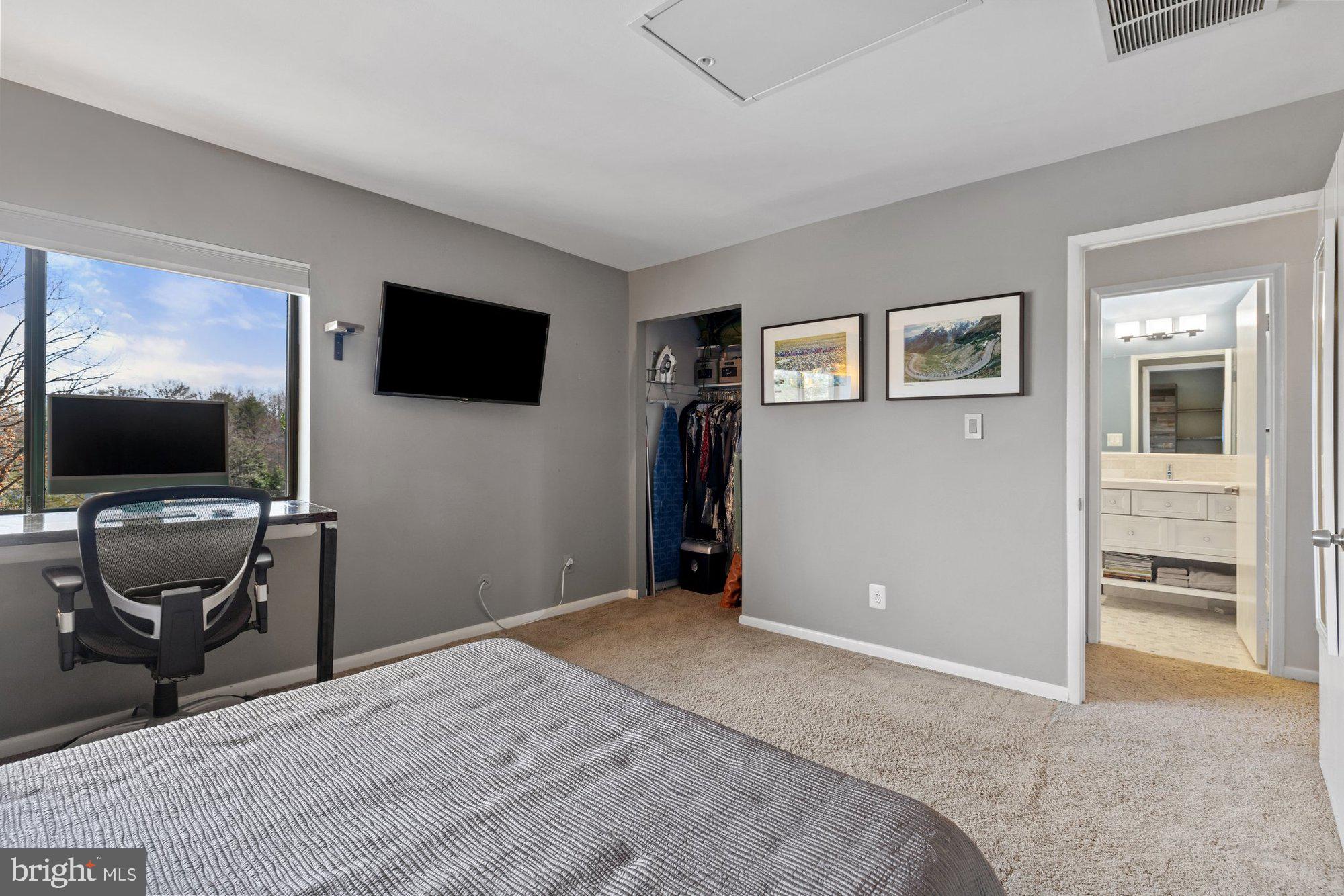 HARBOR POINT - Residential