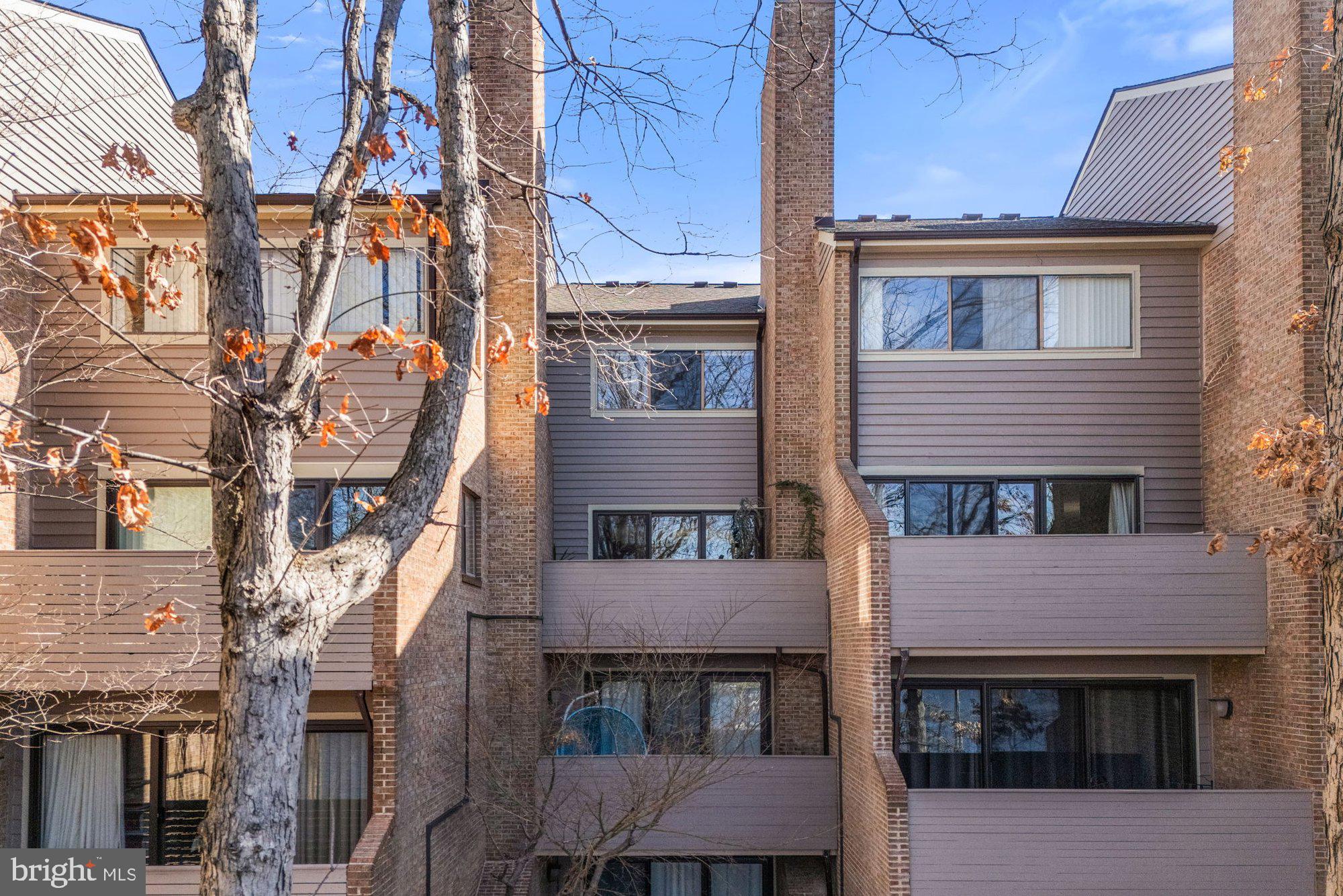 HARBOR POINT - Residential