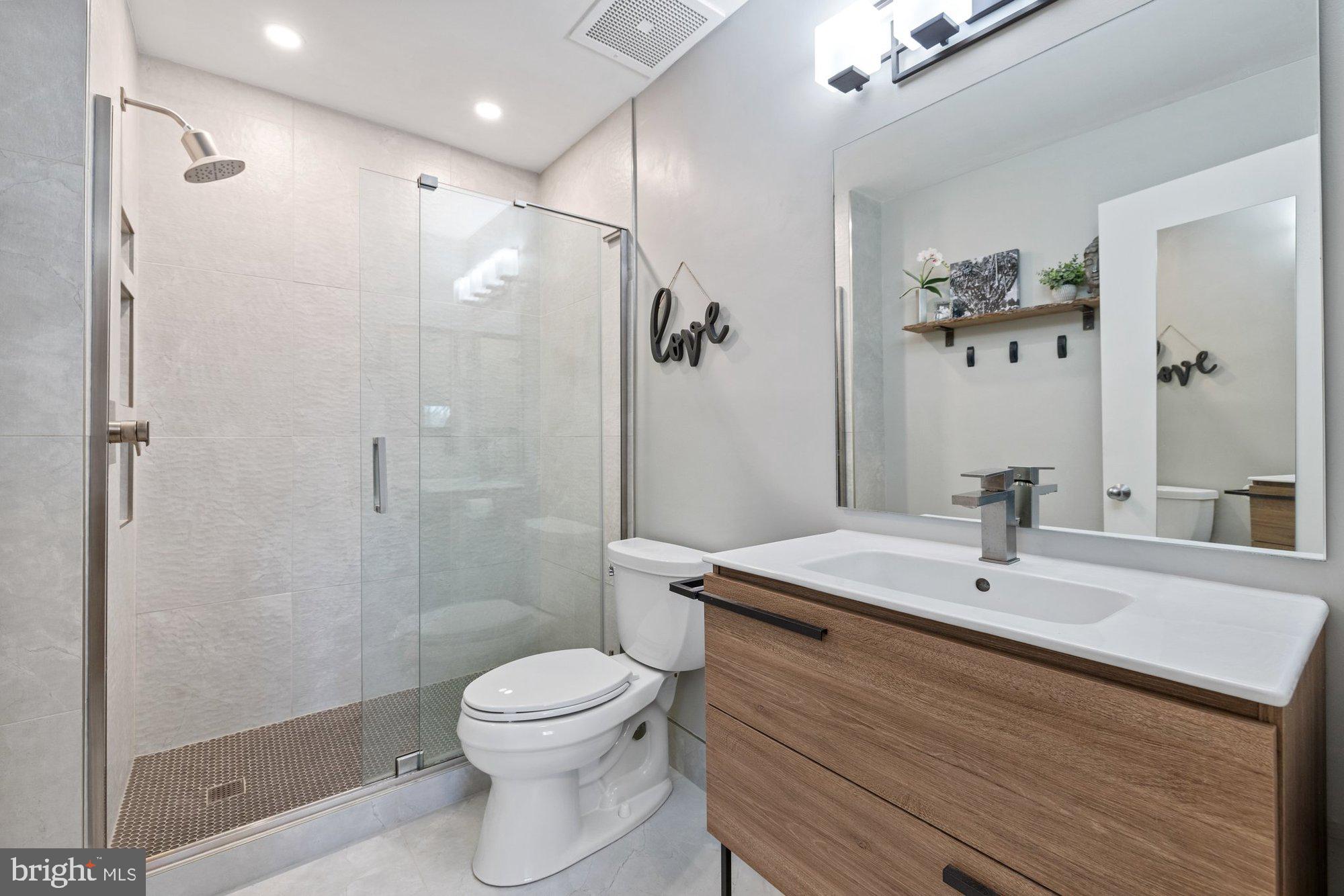 HARBOR POINT - Residential