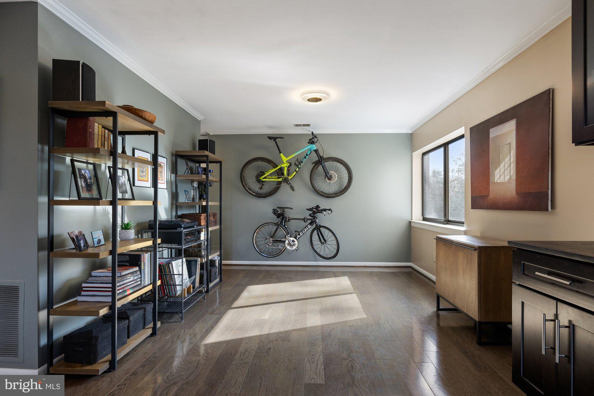 HARBOR POINT - Residential