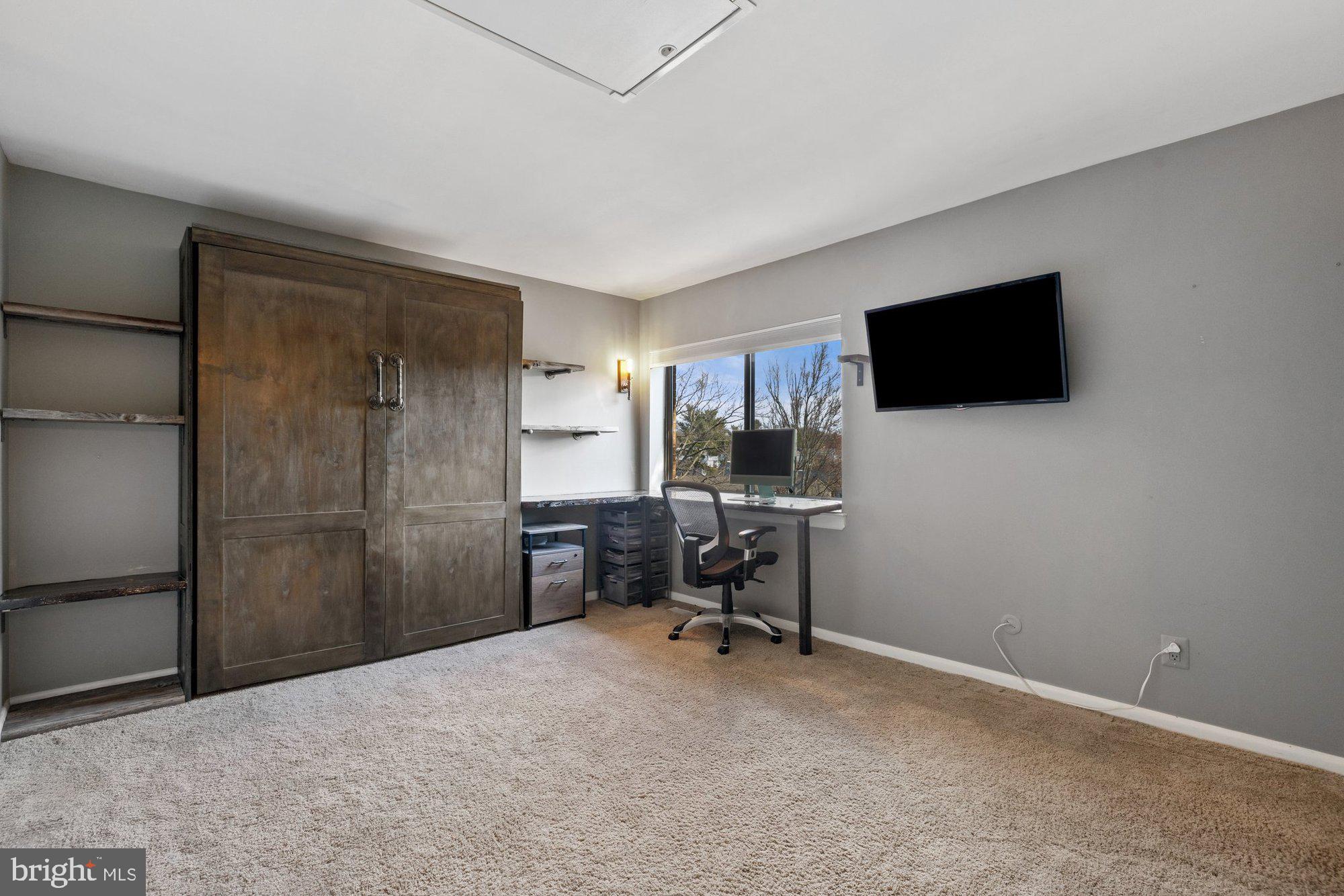 HARBOR POINT - Residential