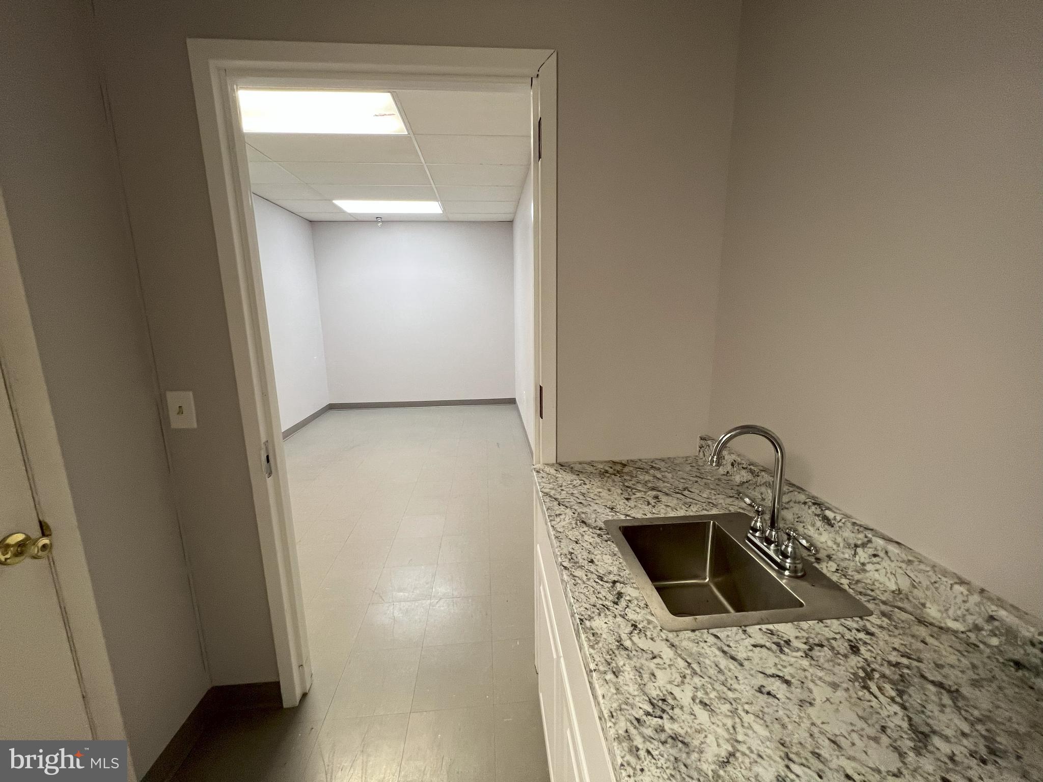 OWINGS MILLS - Commercial Lease