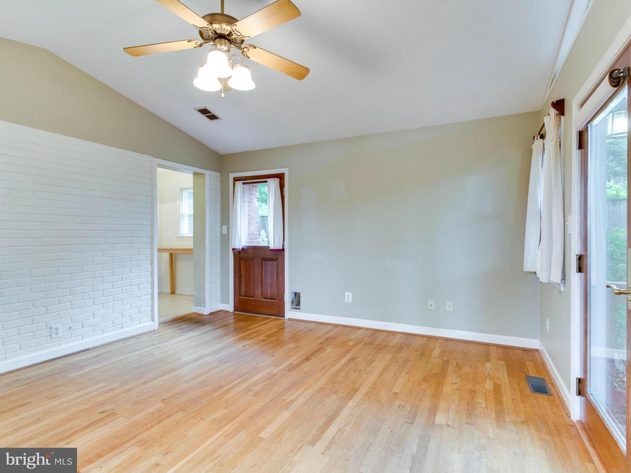 DOUGLAS PARK - Residential