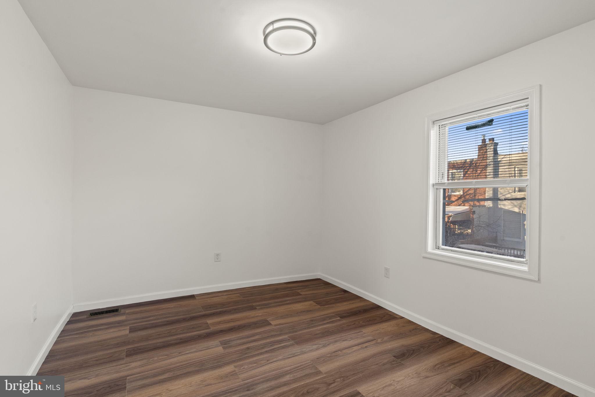 COBBS CREEK - Residential