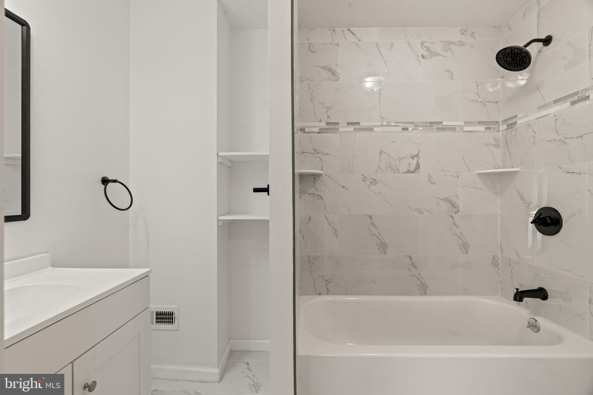 COBBS CREEK - Residential