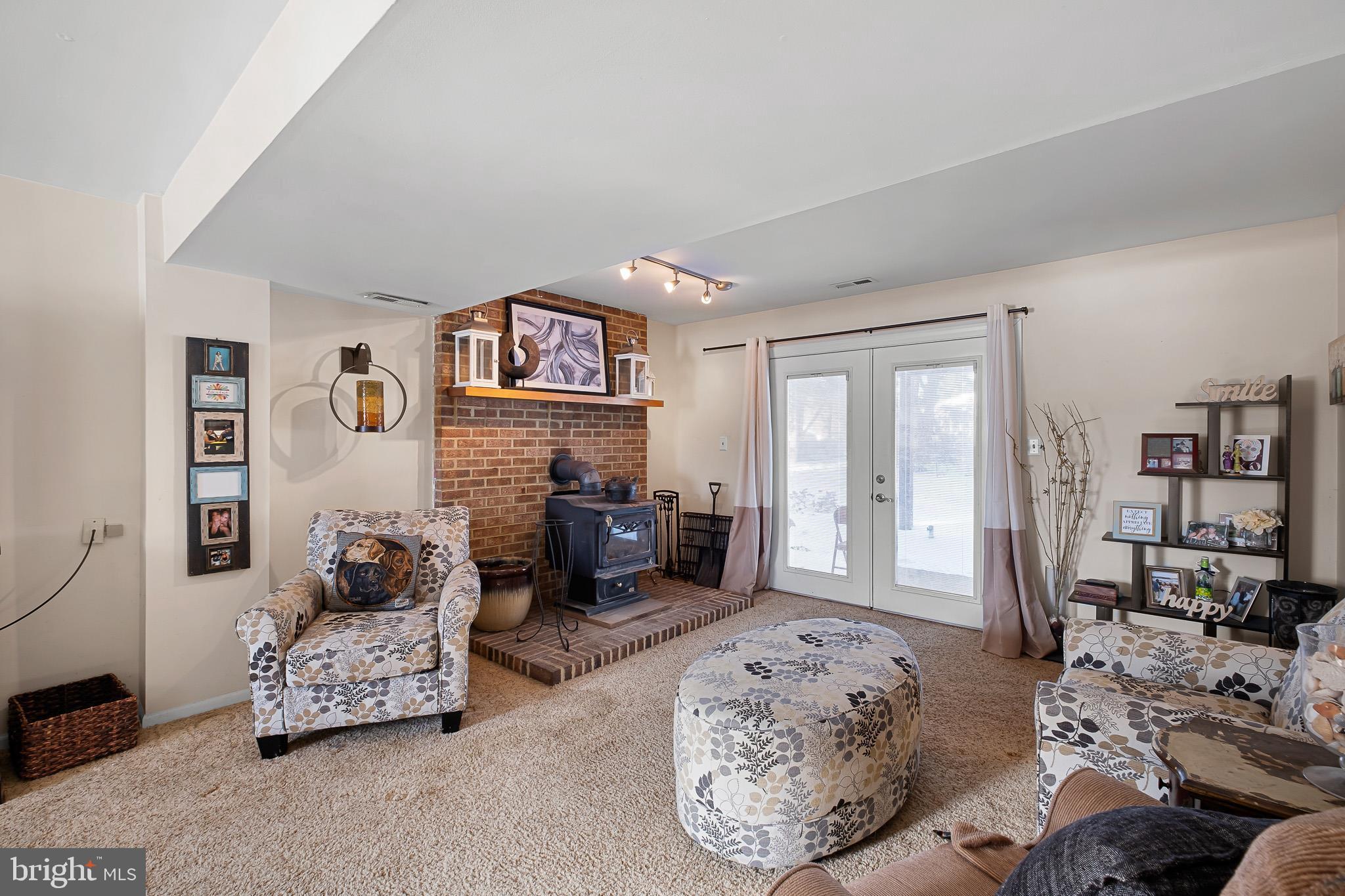 PINE VALLEY FARMS - Residential