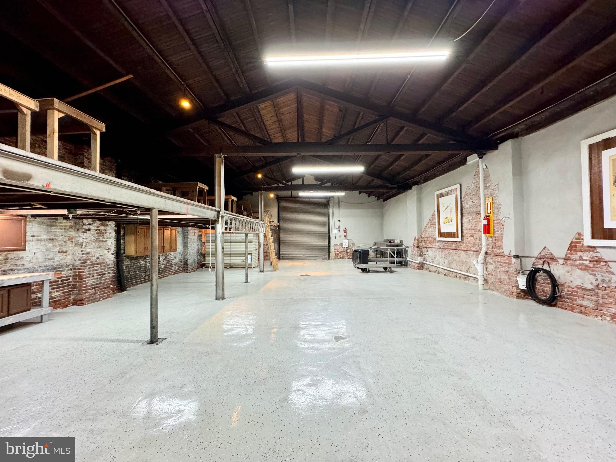 KENSINGTON - Residential