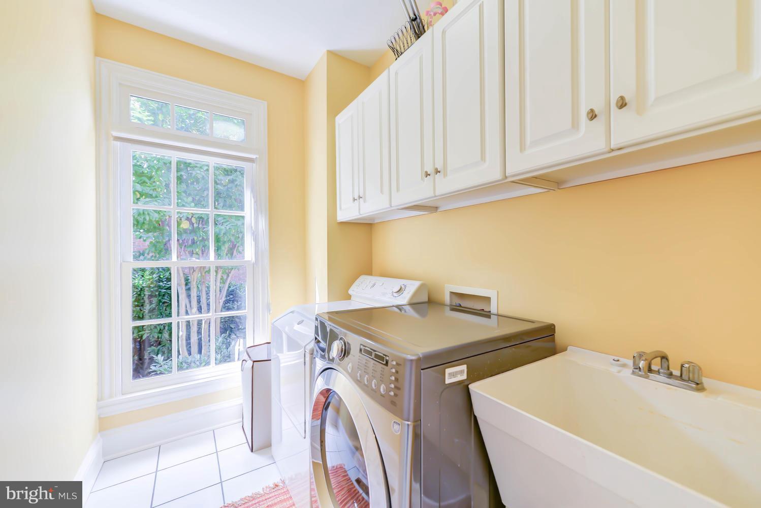 KINGS CLOISTER - Residential