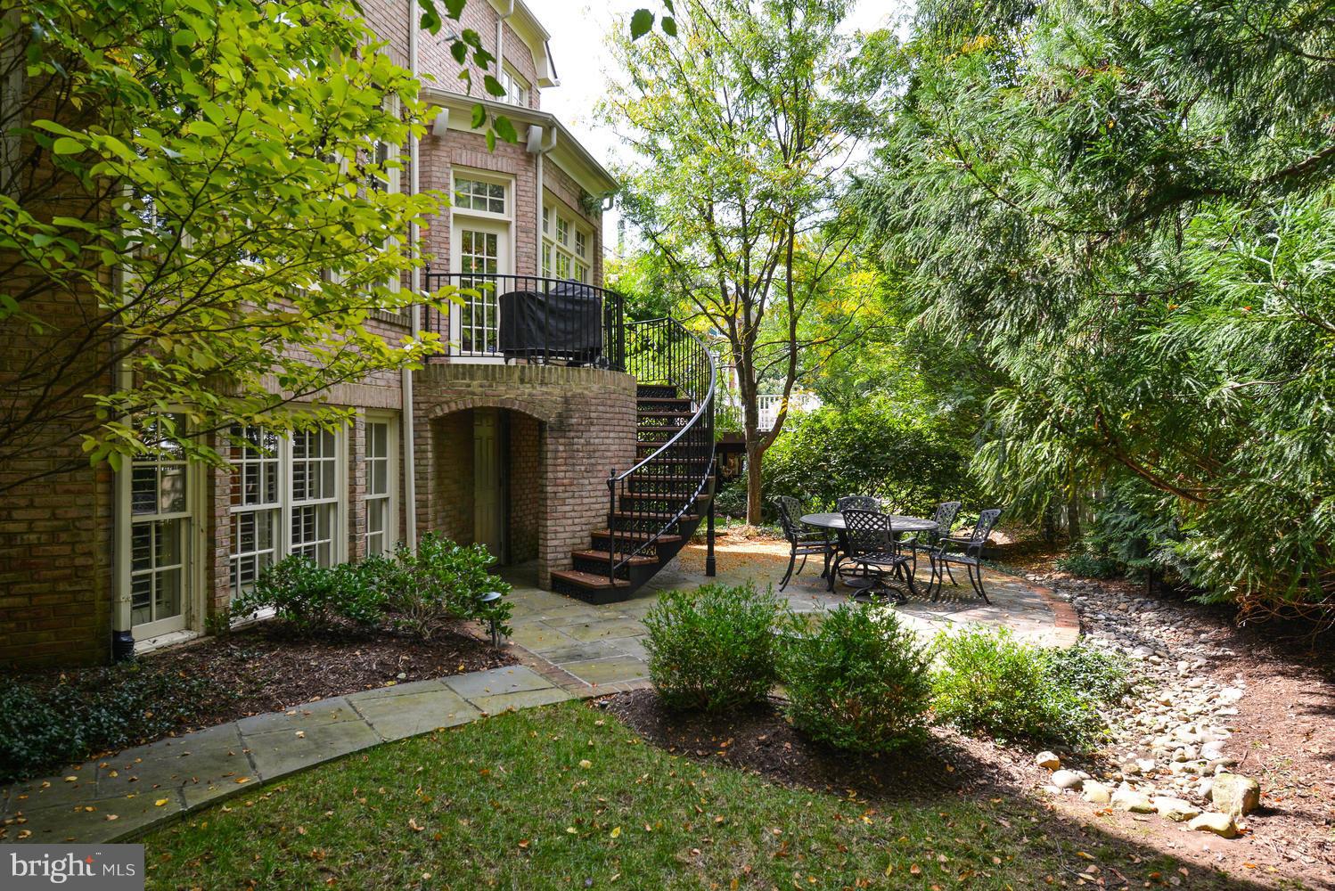 KINGS CLOISTER - Residential