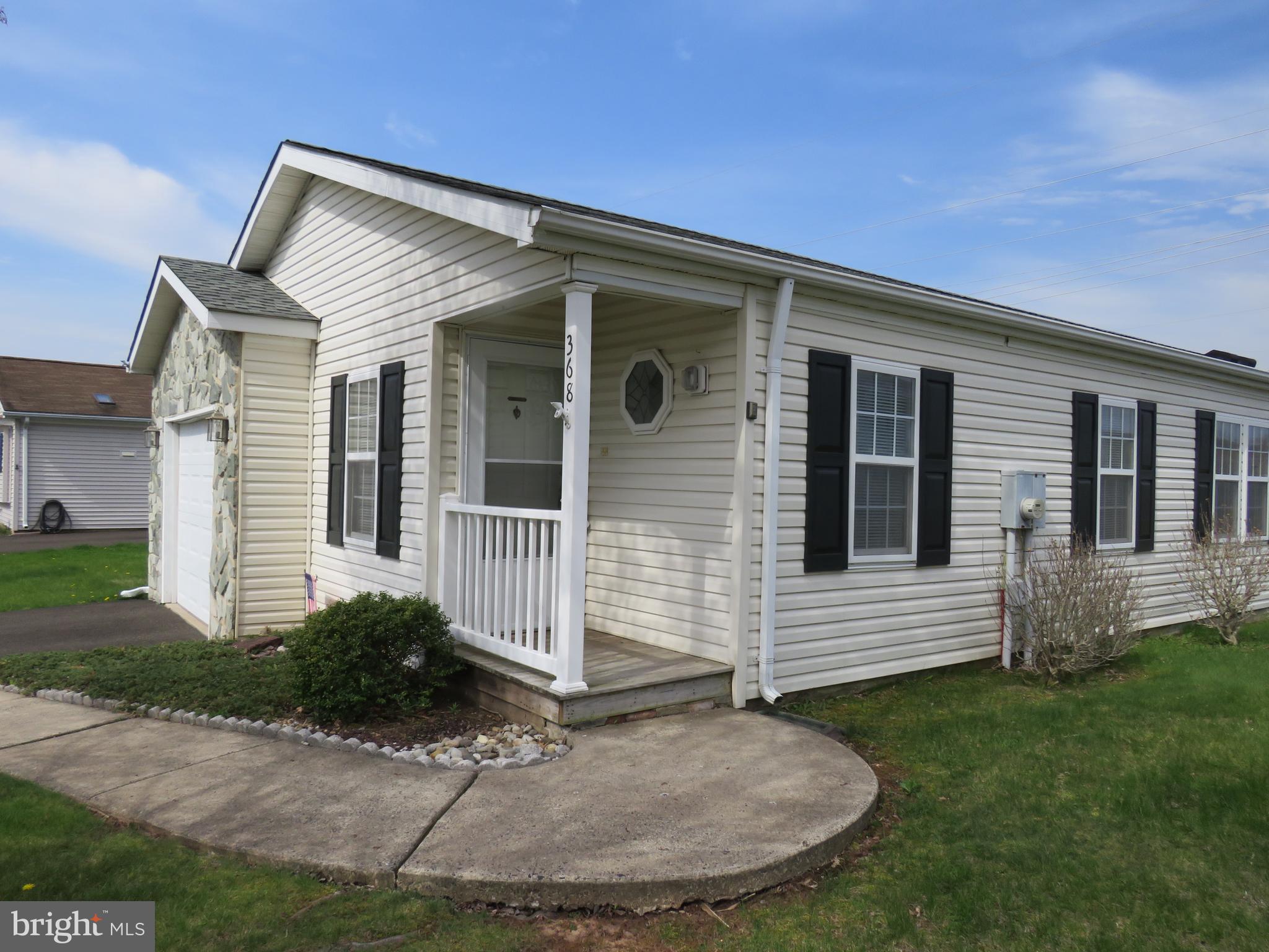 368 COUNTRYSIDE CIRCLE