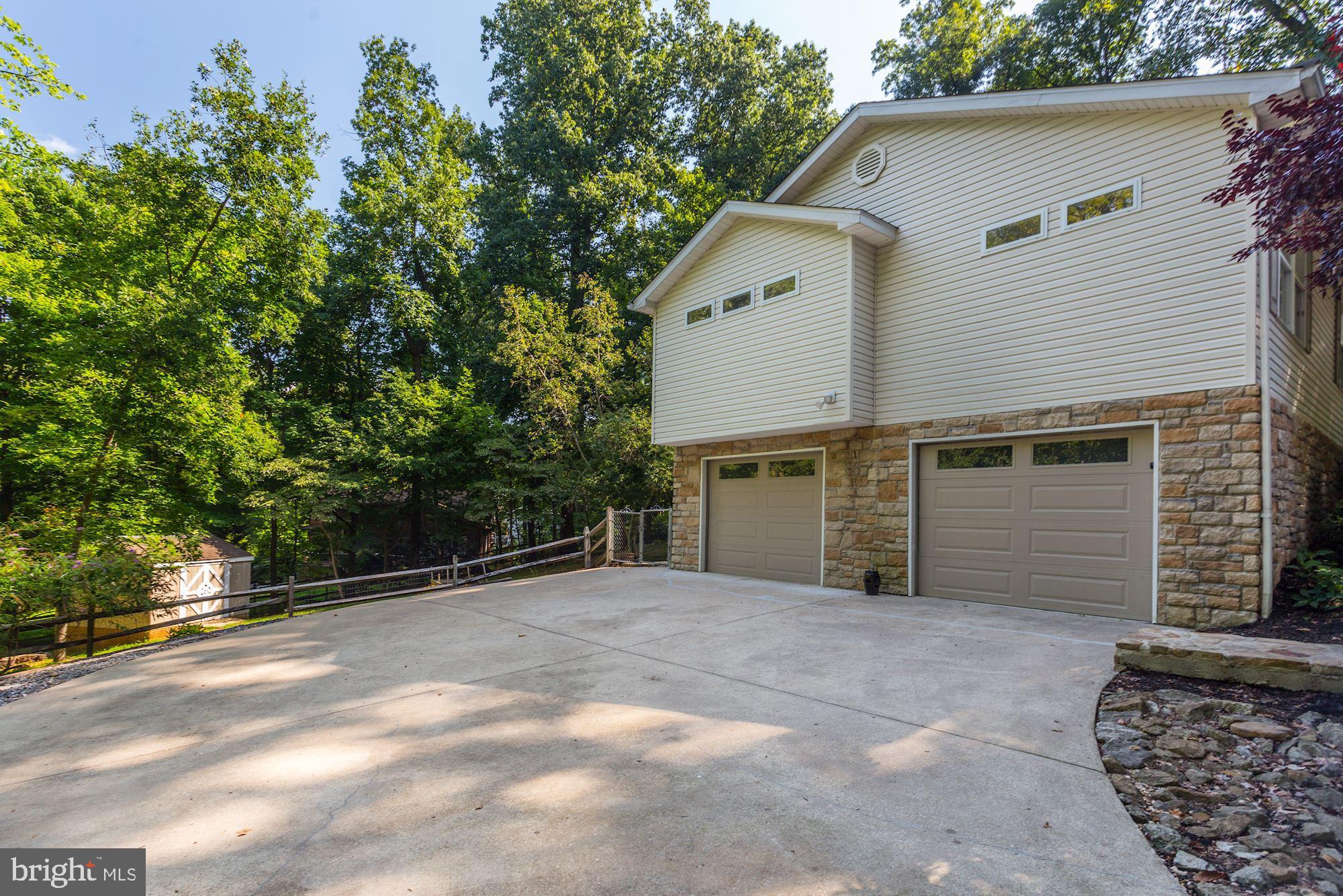 SHANNONDALE - Residential