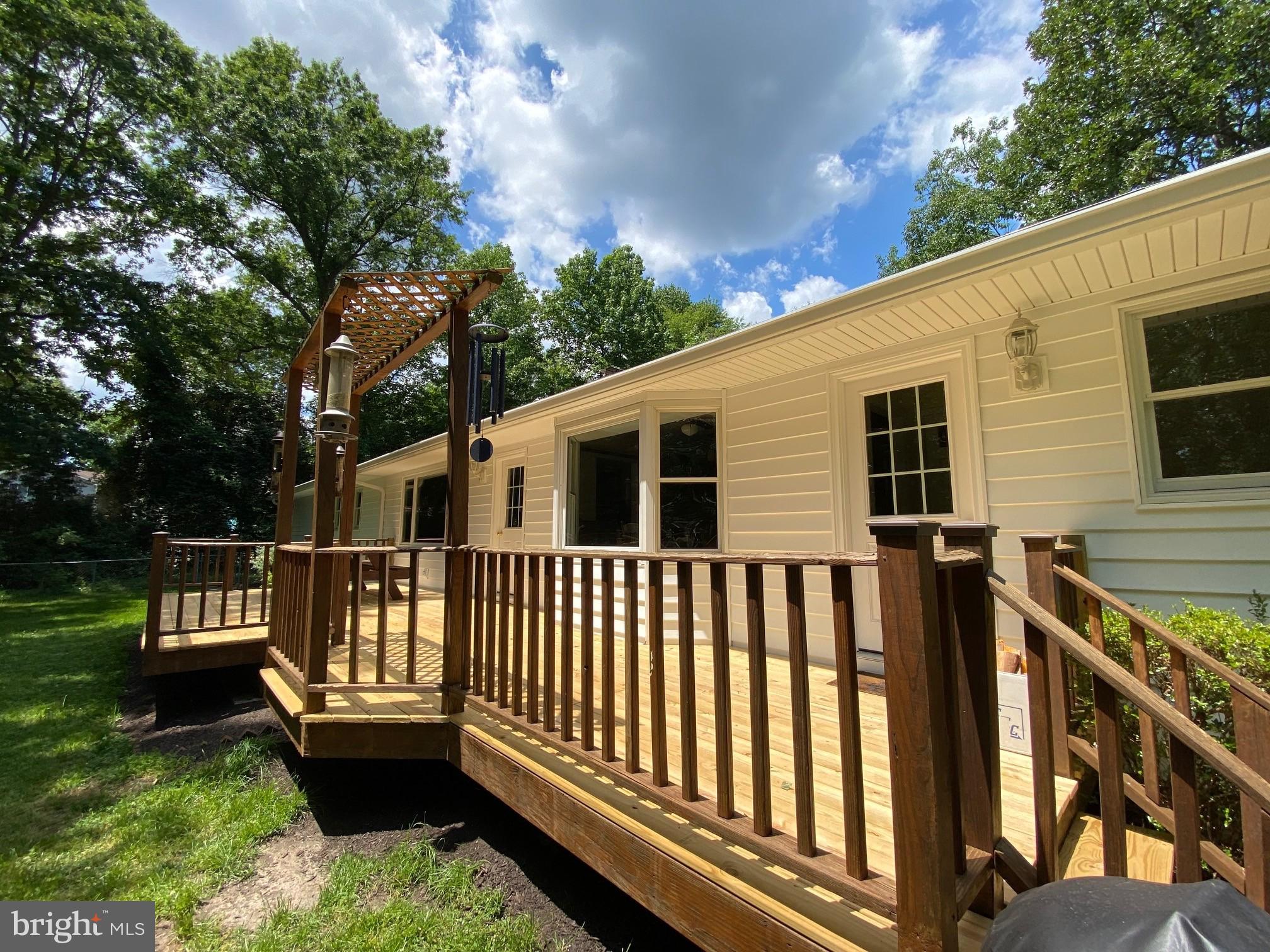 ESPERANZA FARMS - Residential