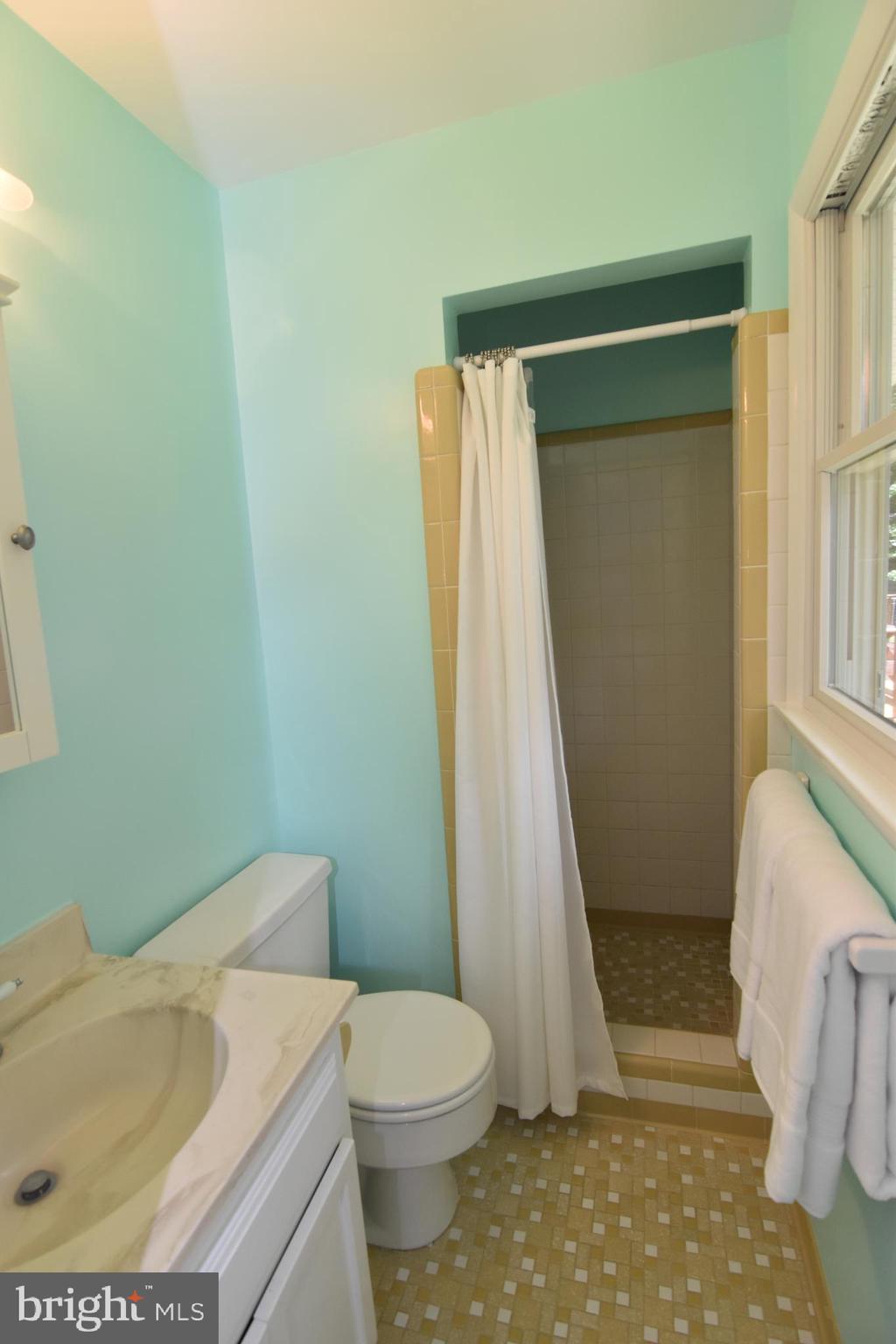 ESPERANZA FARMS - Residential