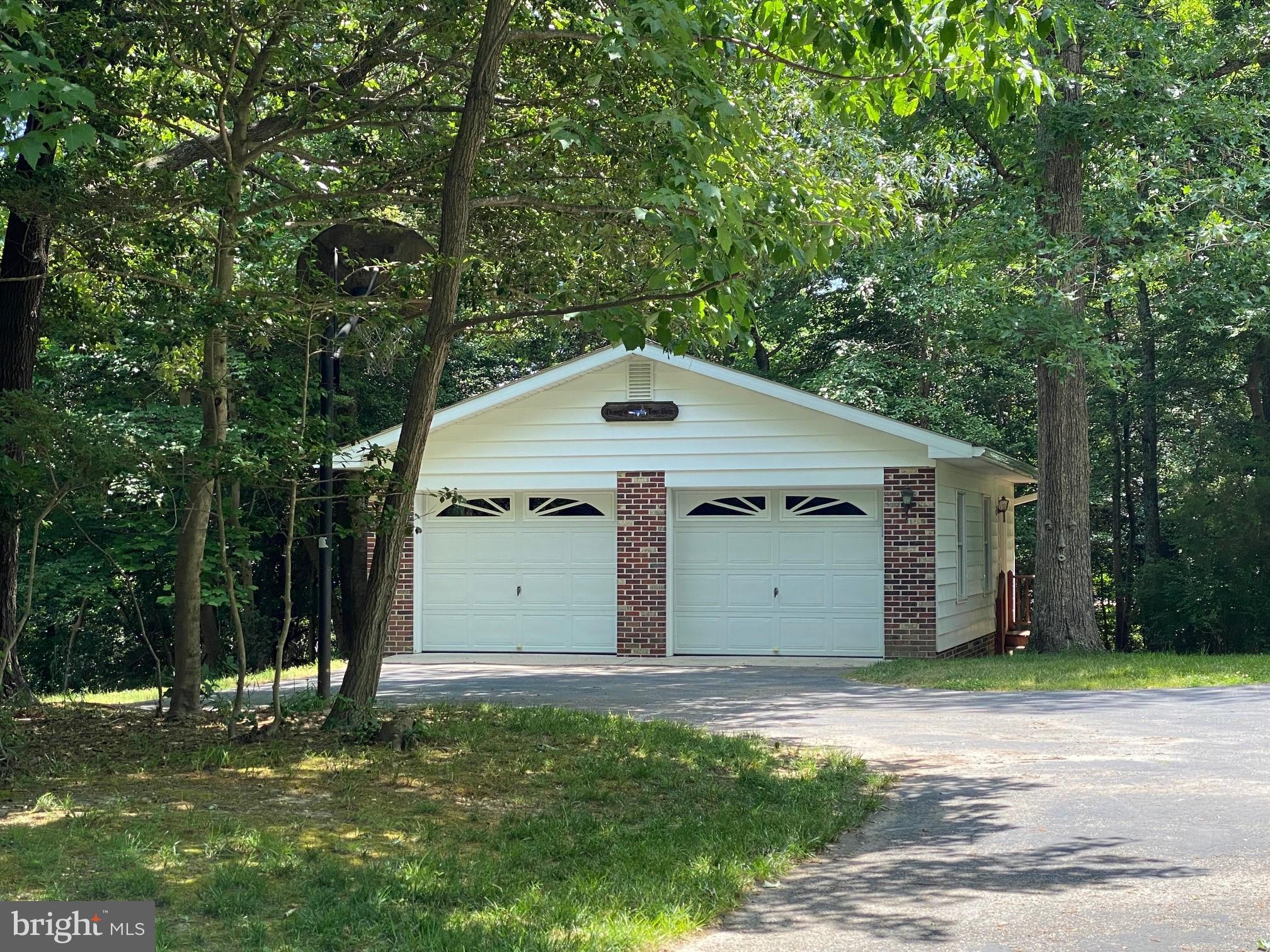 ESPERANZA FARMS - Residential