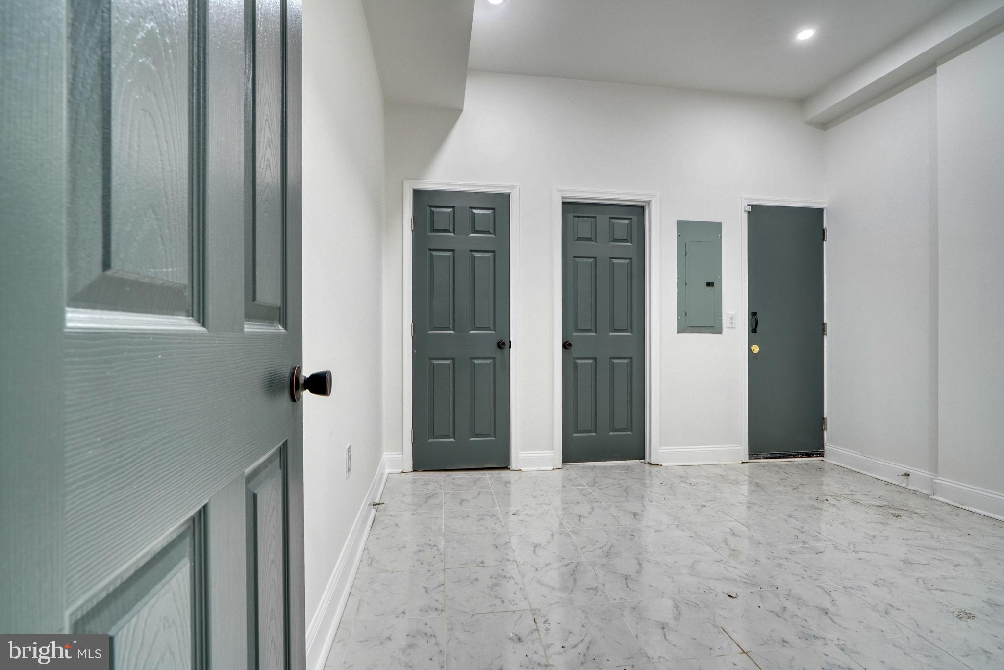 WINCHESTER - Residential