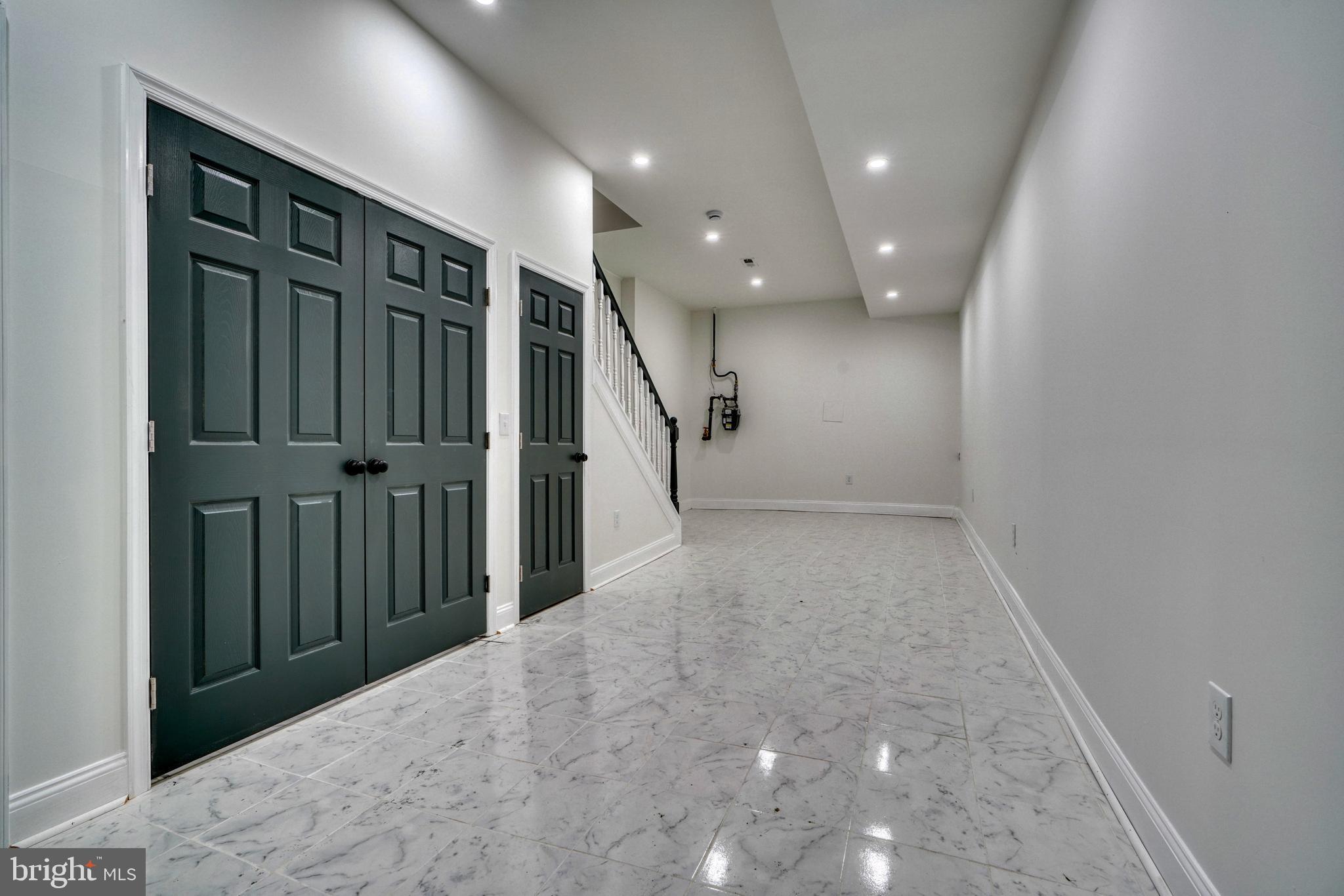 WINCHESTER - Residential