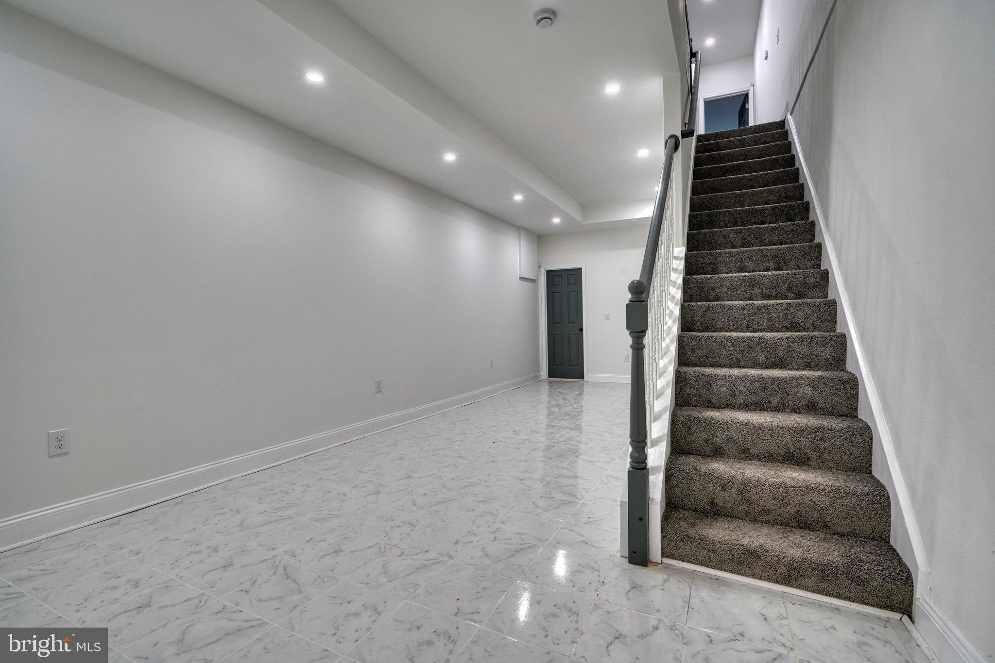 WINCHESTER - Residential