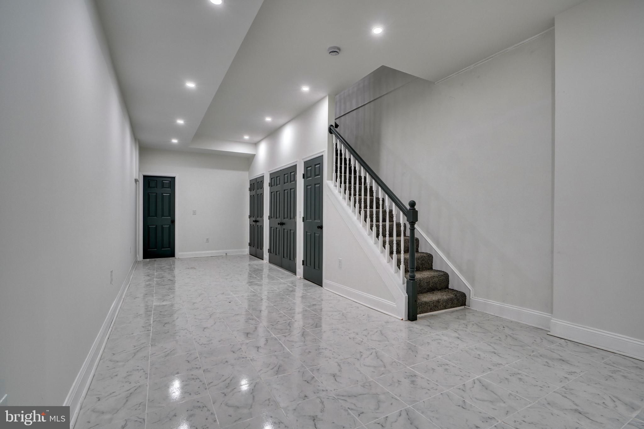 WINCHESTER - Residential