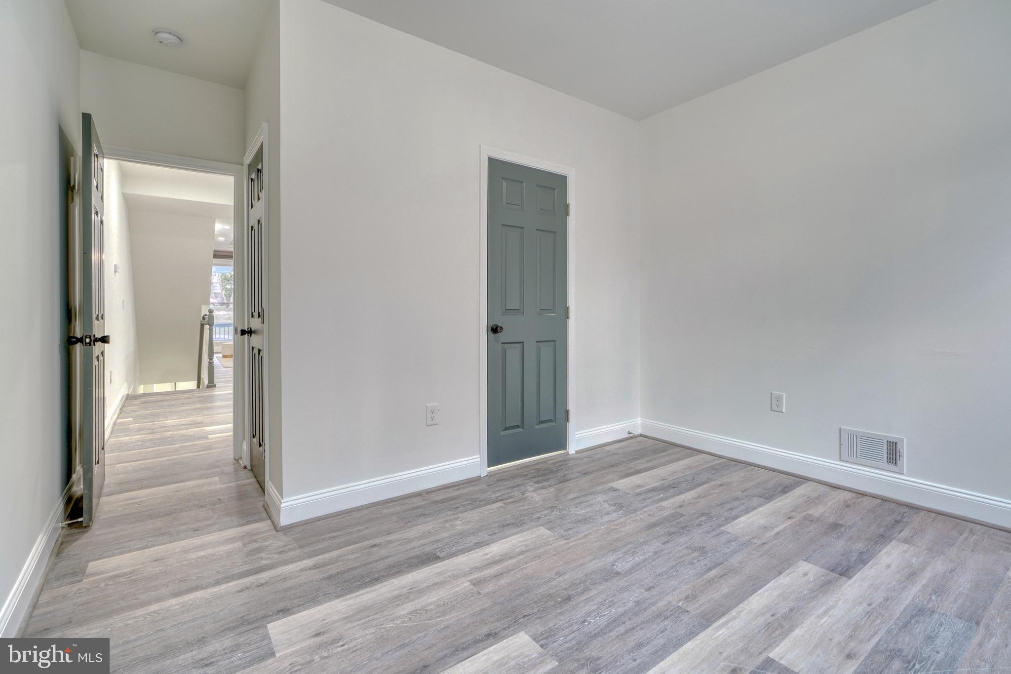 WINCHESTER - Residential