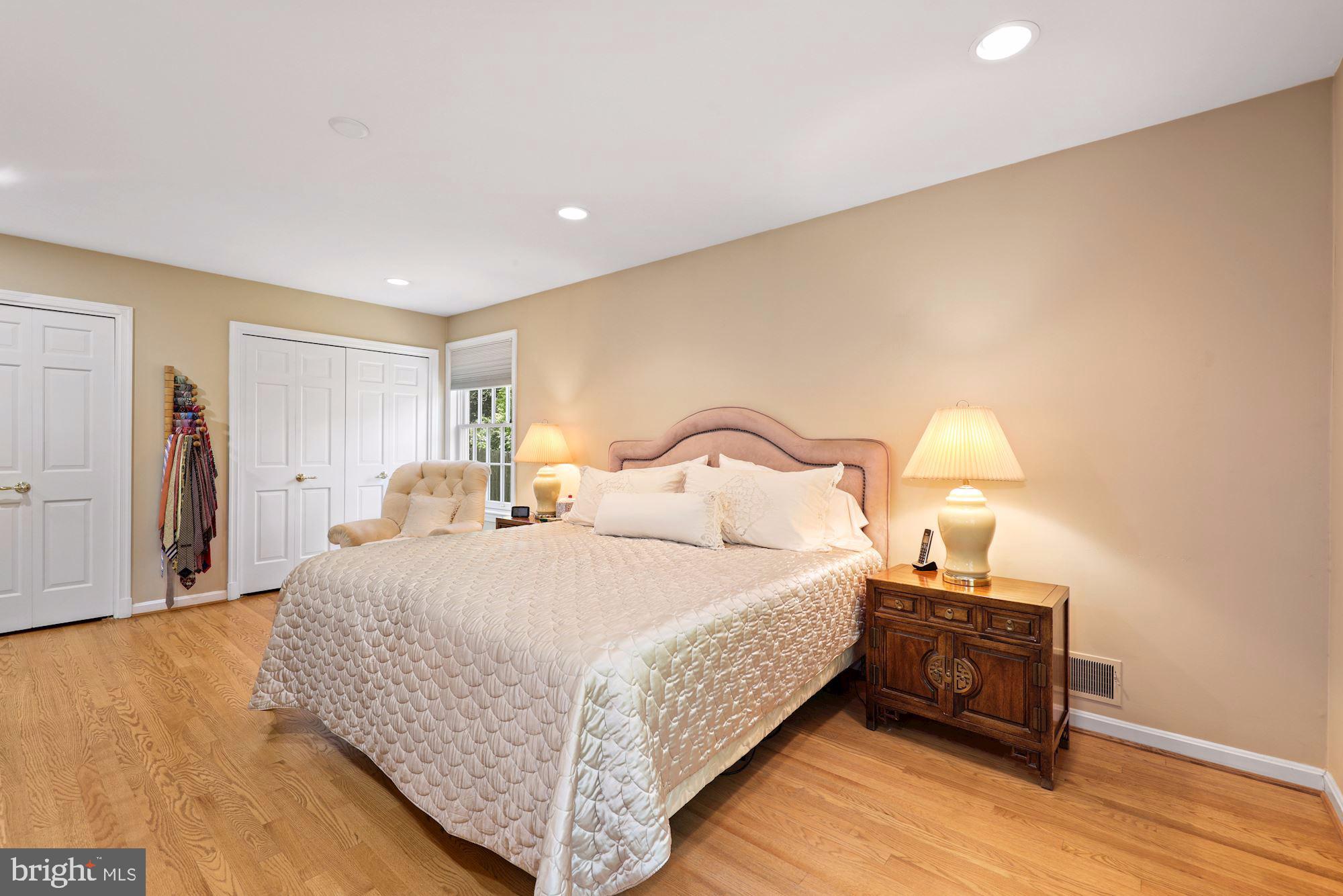 WESTMORELAND HILLS - Residential