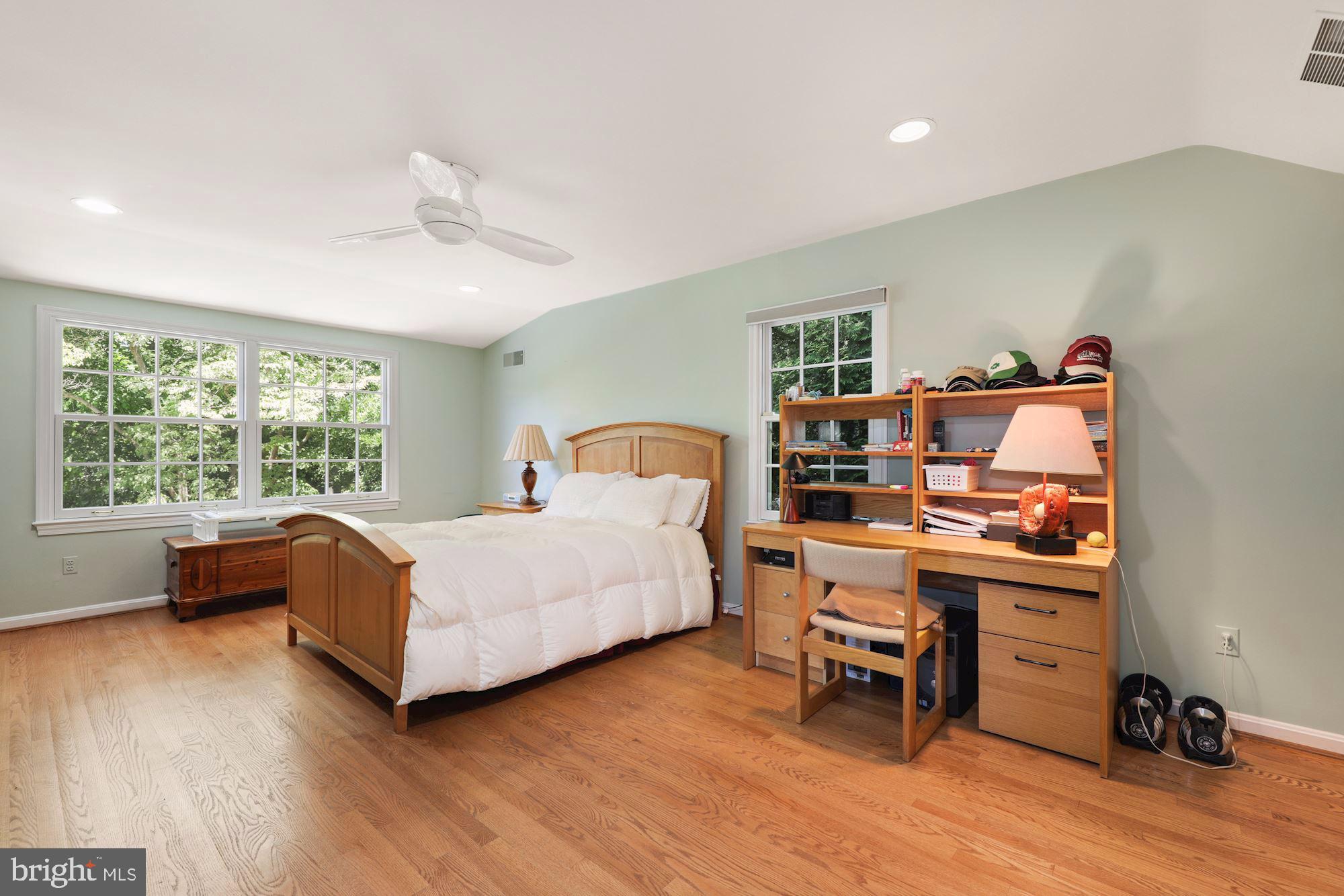 WESTMORELAND HILLS - Residential