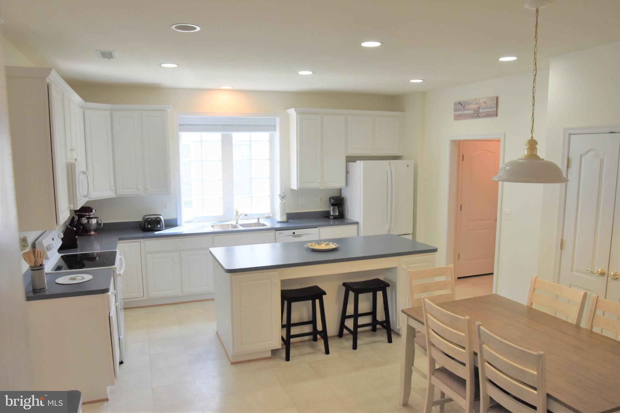 EASTON CLUB EAST - Residential