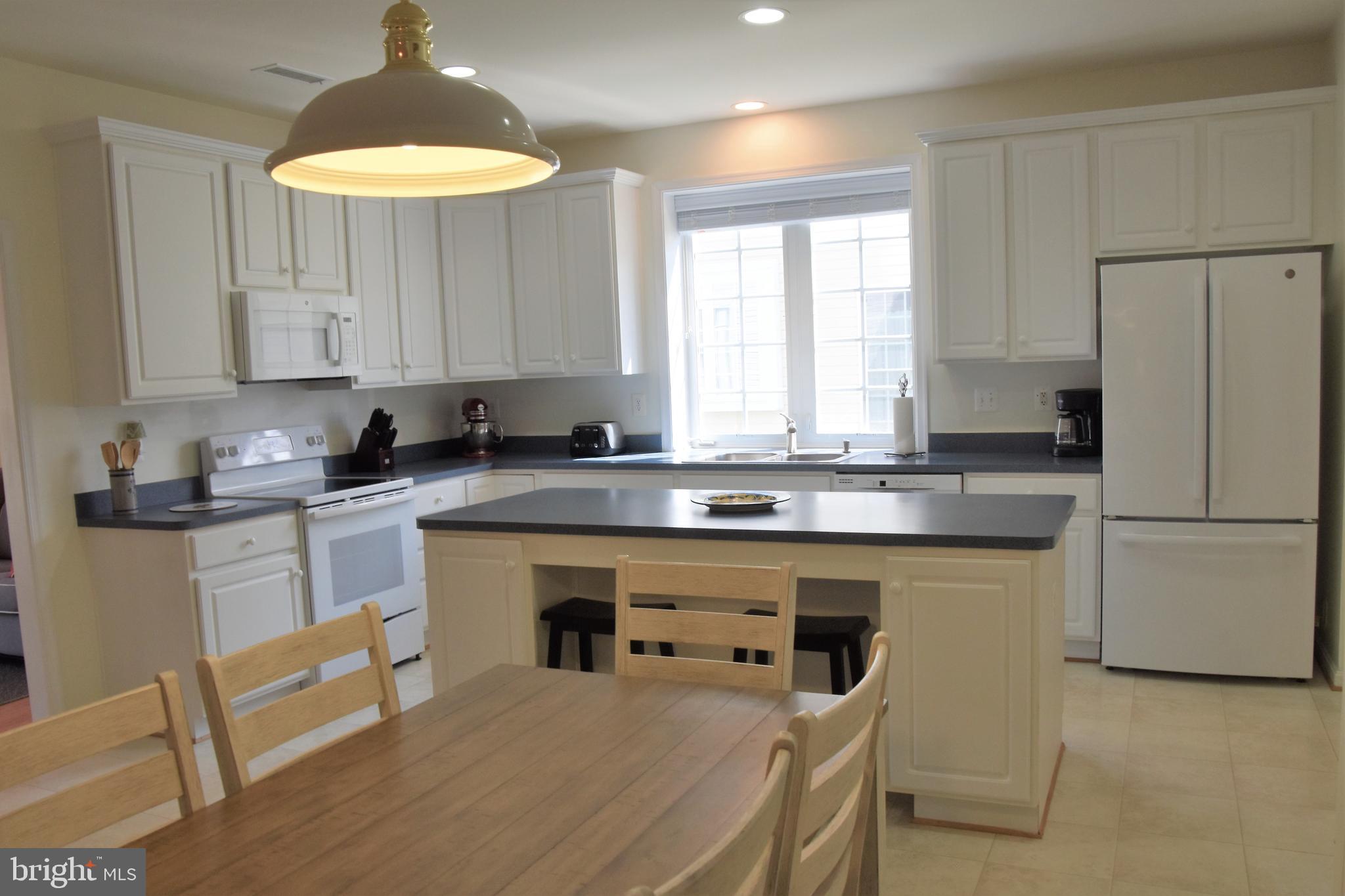 EASTON CLUB EAST - Residential