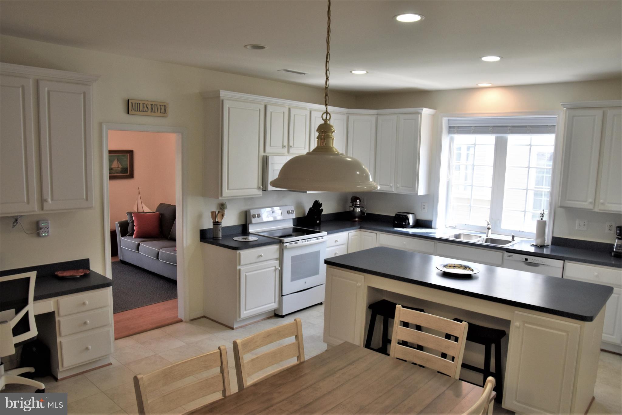 EASTON CLUB EAST - Residential