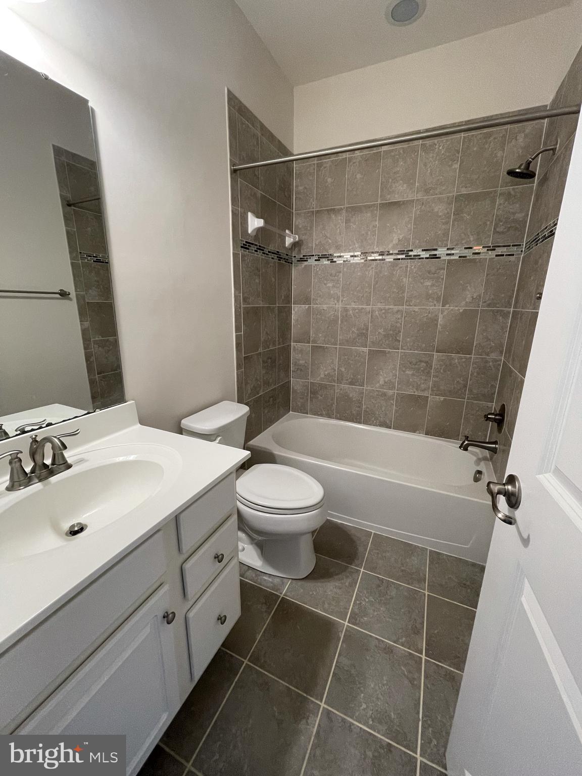 SHENANDOAH SPRINGS - Residential Lease