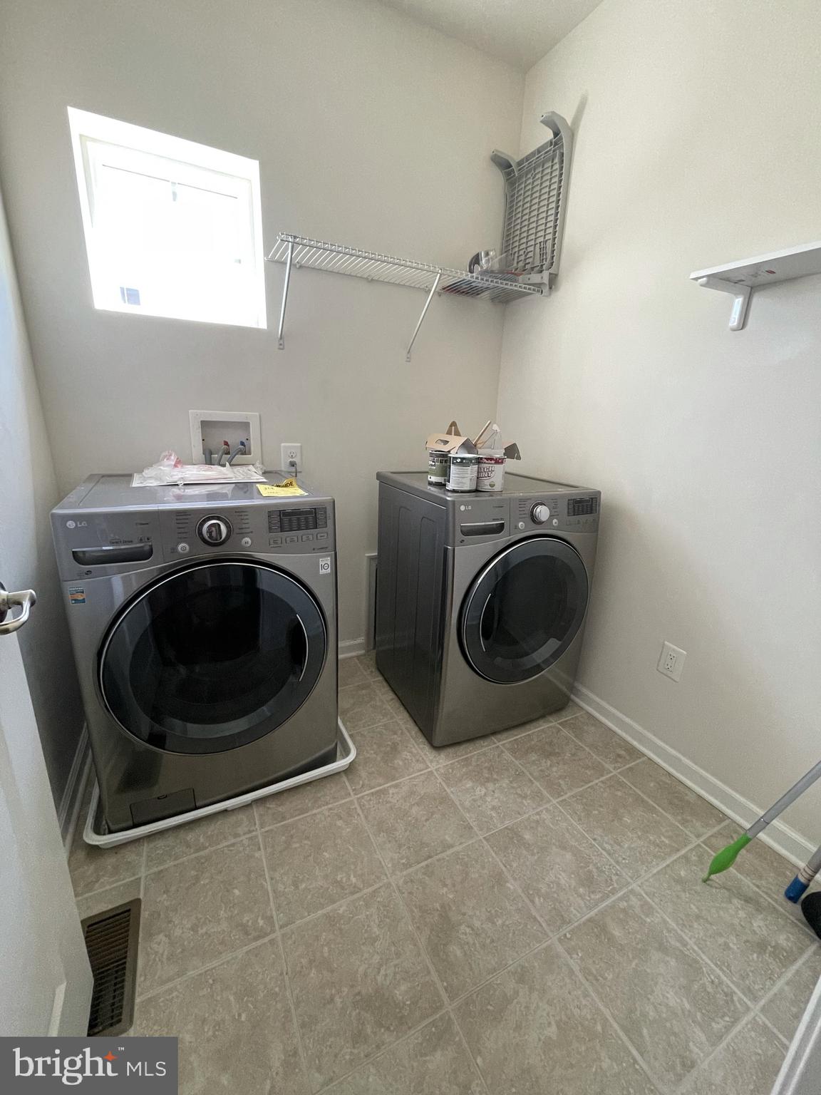 SHENANDOAH SPRINGS - Residential Lease