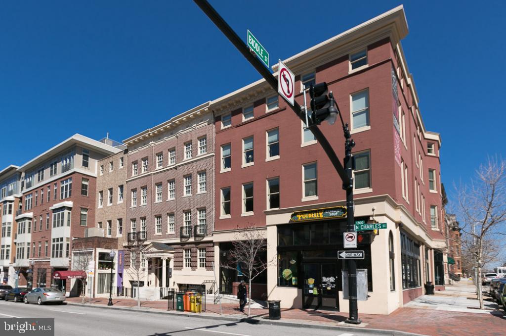 MOUNT VERNON PLACE HISTORIC DISTRICT - Residential Lease