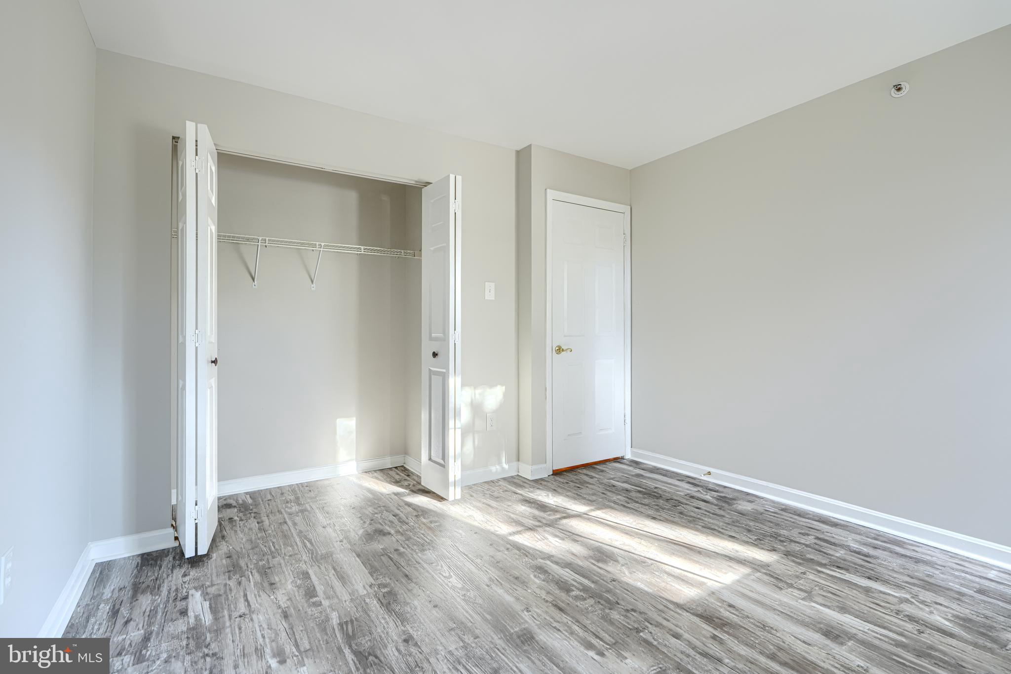 THE POINTE - Residential Lease