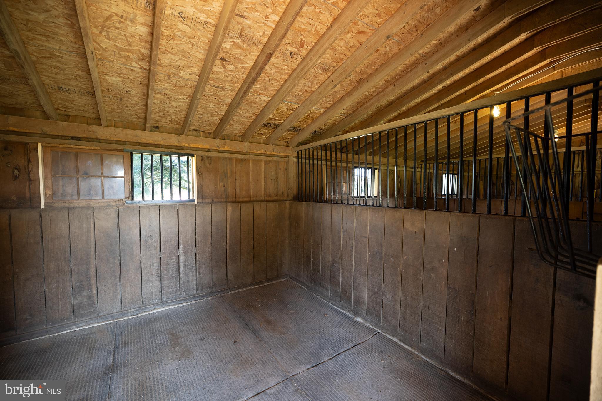 LOMBARD ACRES - Farm