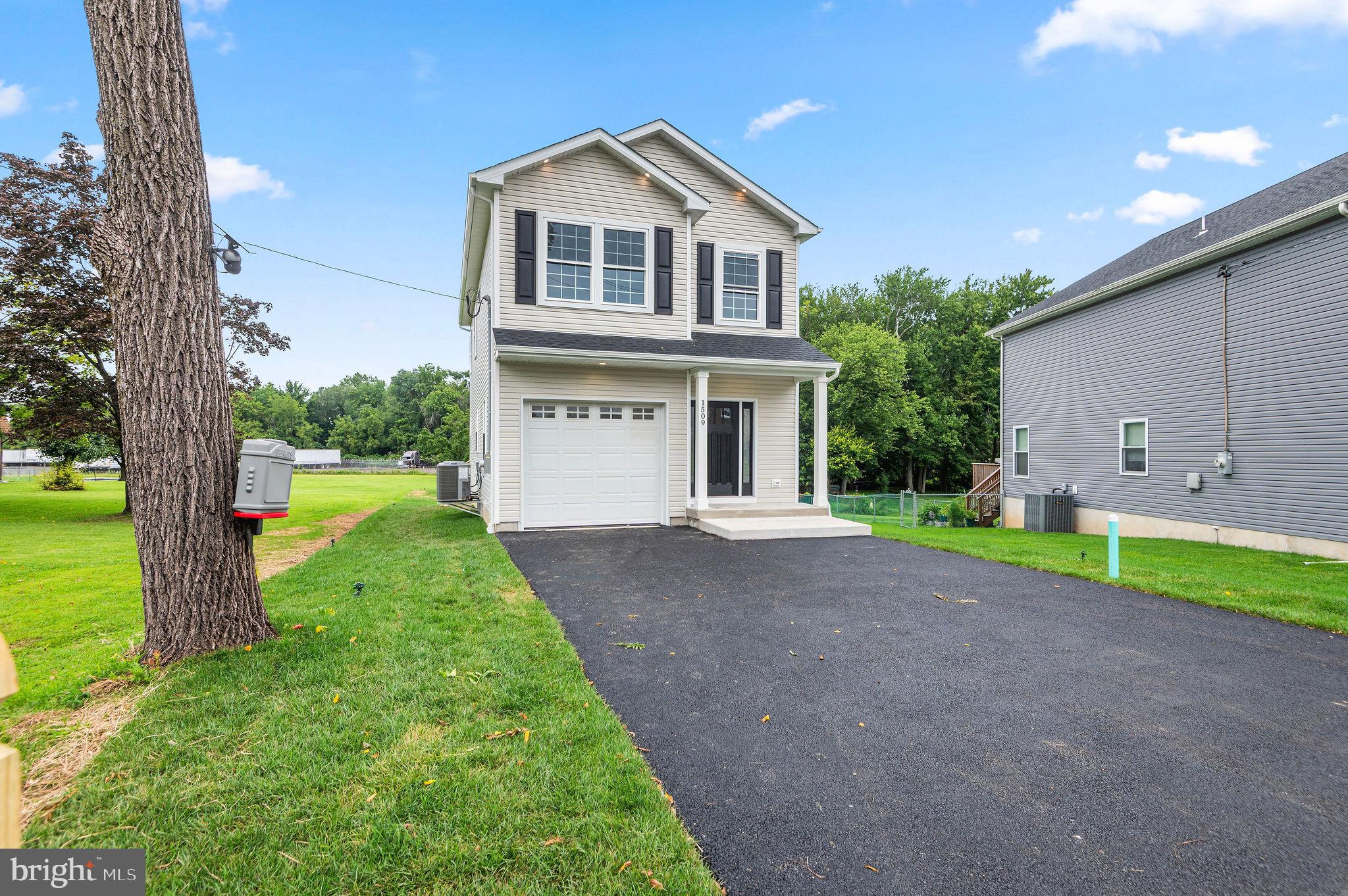 1509 RIVER ROAD