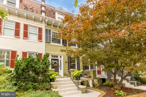 MLS: DCDC2285848