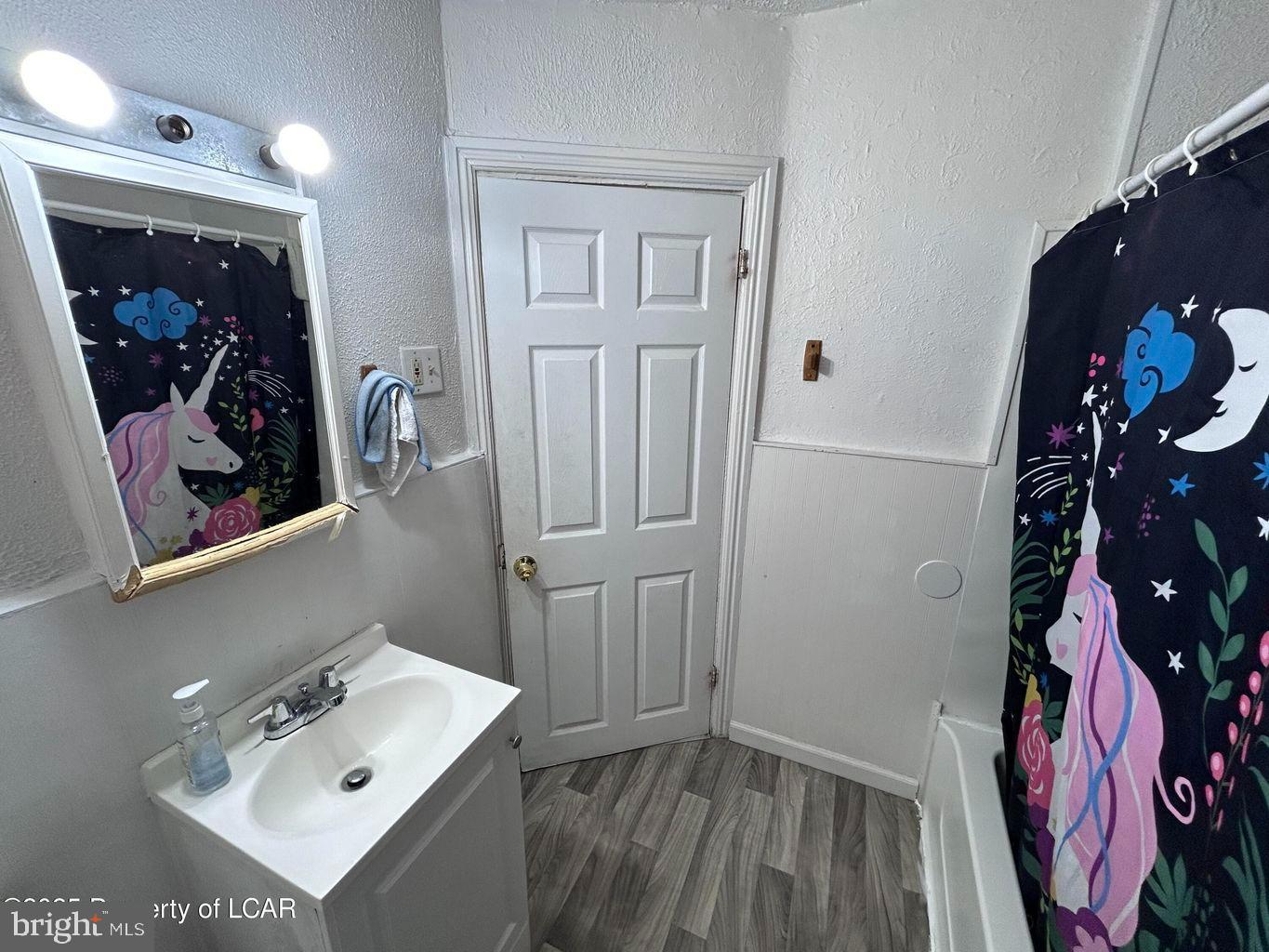 MELROSE GARDENS - Residential