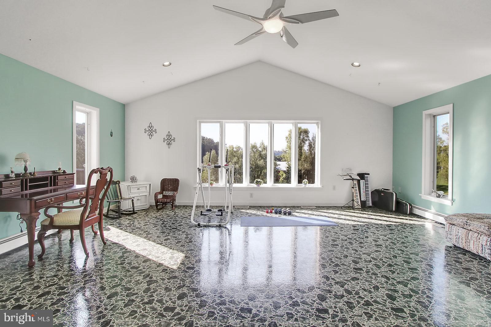 WIND RUSH FARMS - Residential