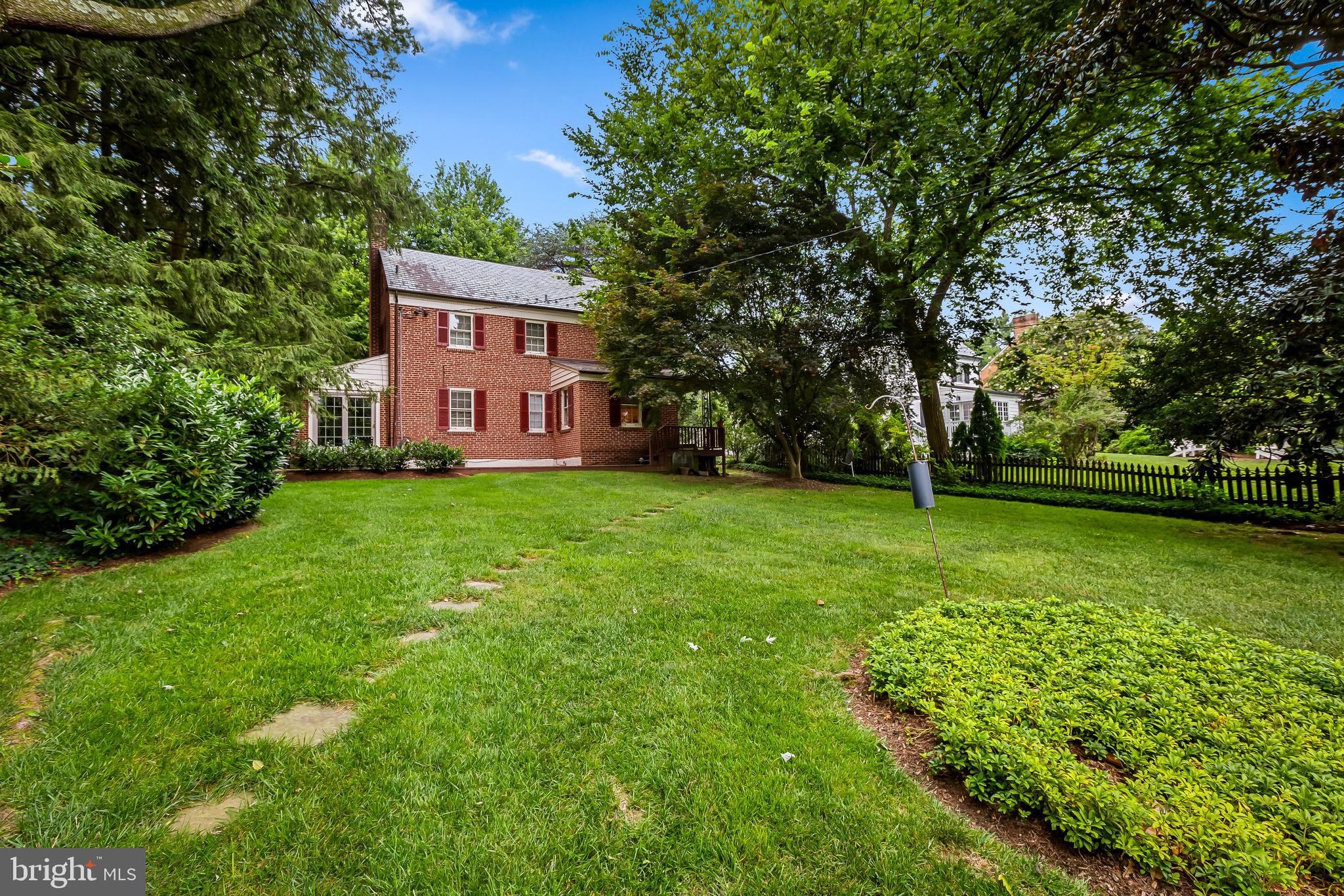 HOMELAND HISTORIC DISTRICT - Residential