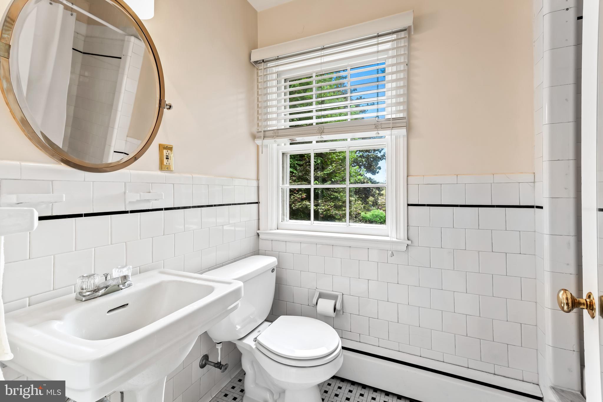 HOMELAND HISTORIC DISTRICT - Residential