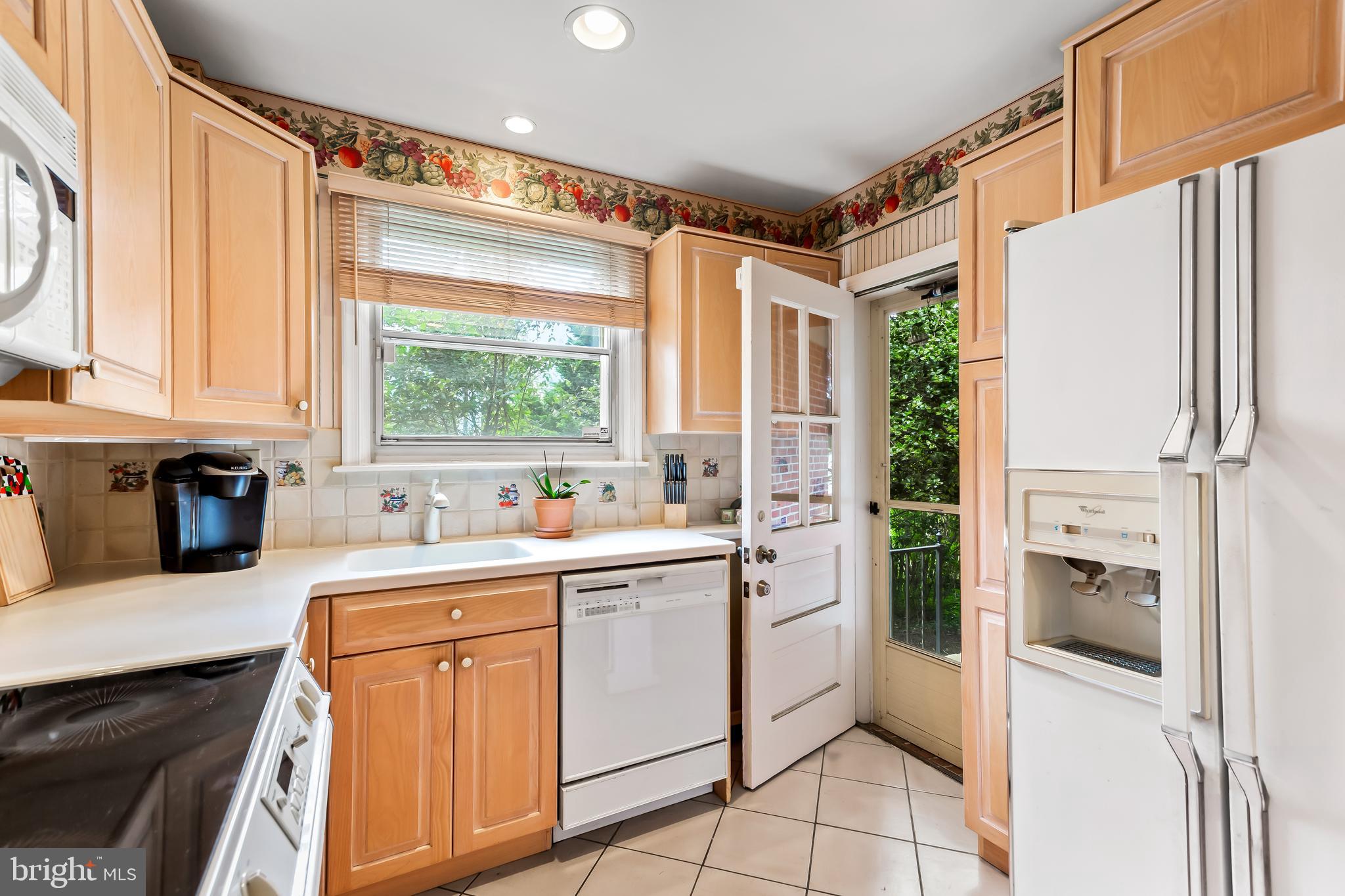 HOMELAND HISTORIC DISTRICT - Residential