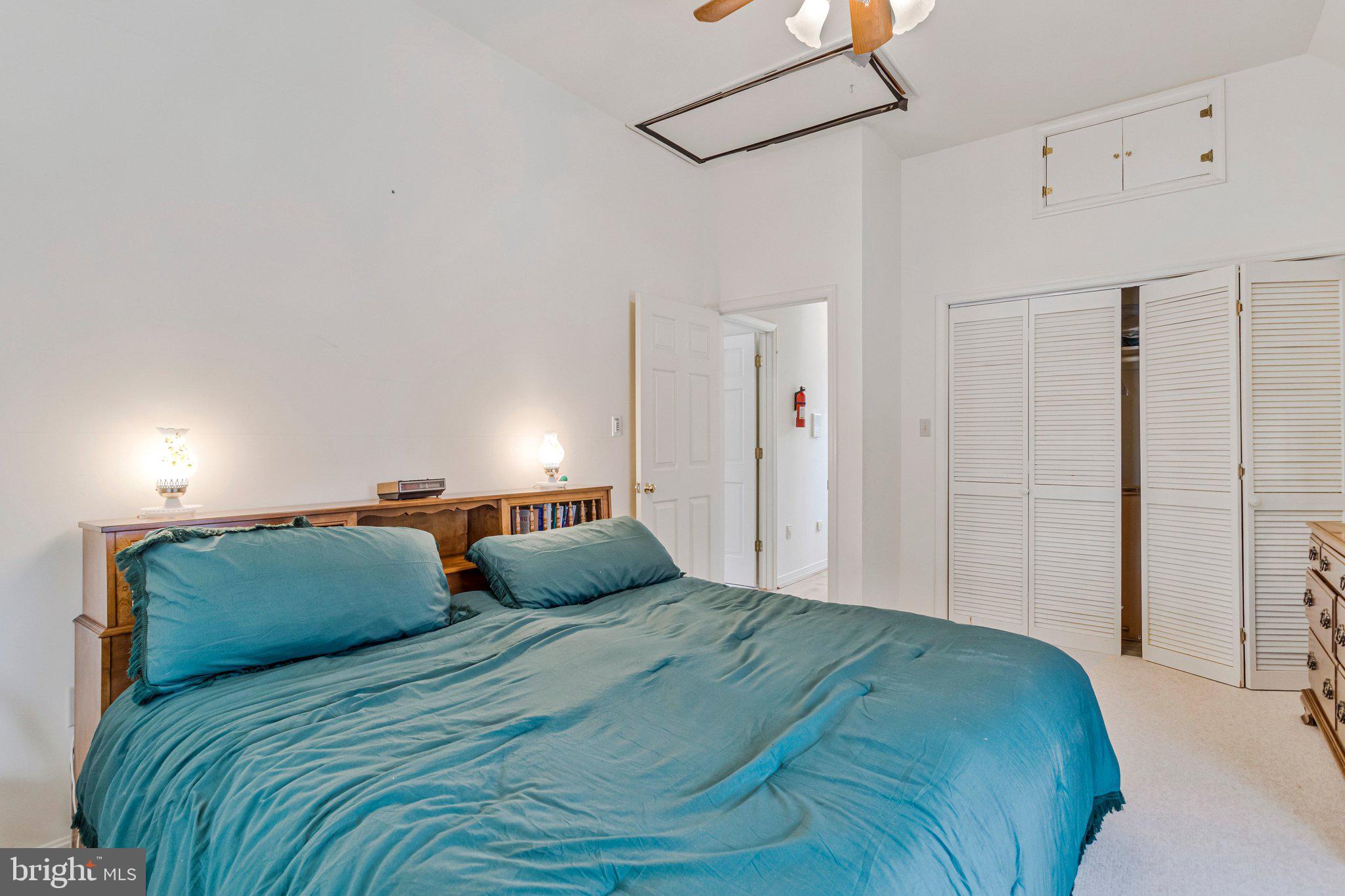 HOLLAND POINT - Residential
