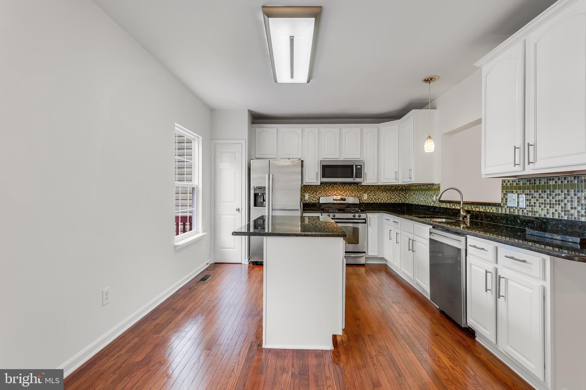 43088 CANDLEWICK SQUARE