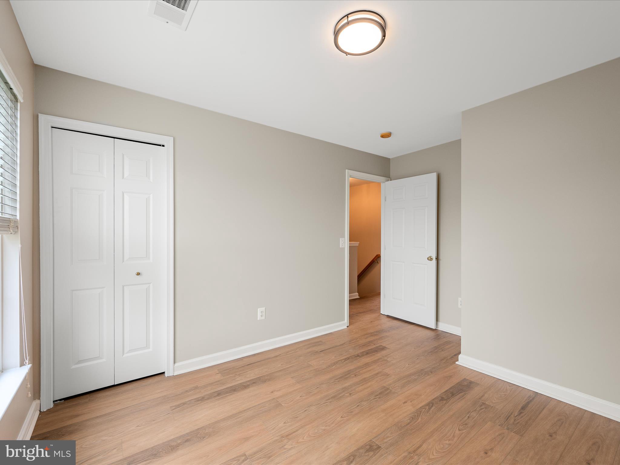 SOUTH RIDING - Residential Lease