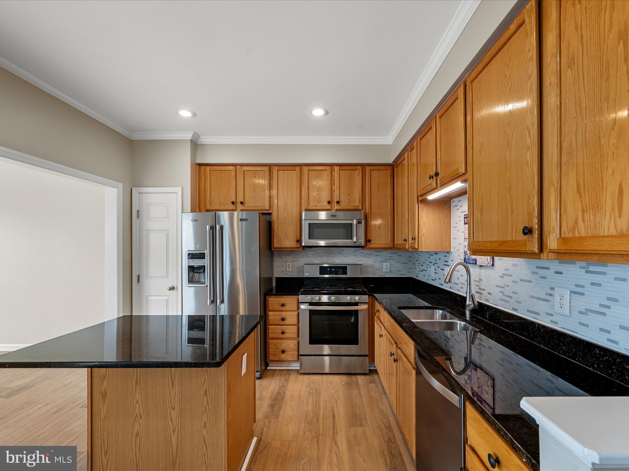 SOUTH RIDING - Residential Lease